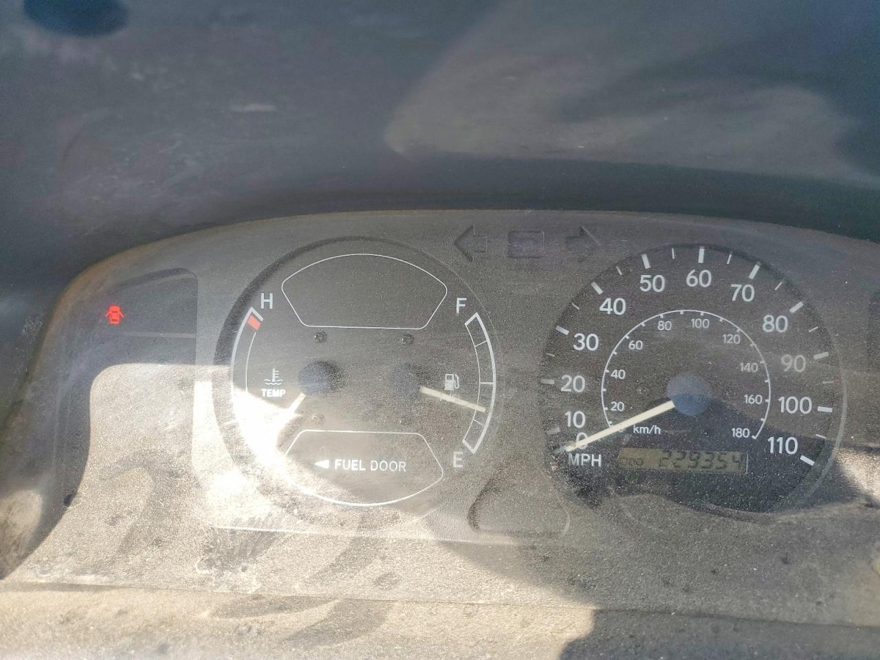 2002 Chevrolet Geo Prizm Base Silver vin: 1Y1SK52862Z414865