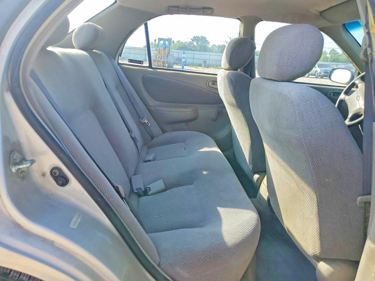 2002 Chevrolet Geo Prizm Base Silver vin: 1Y1SK52862Z414865
