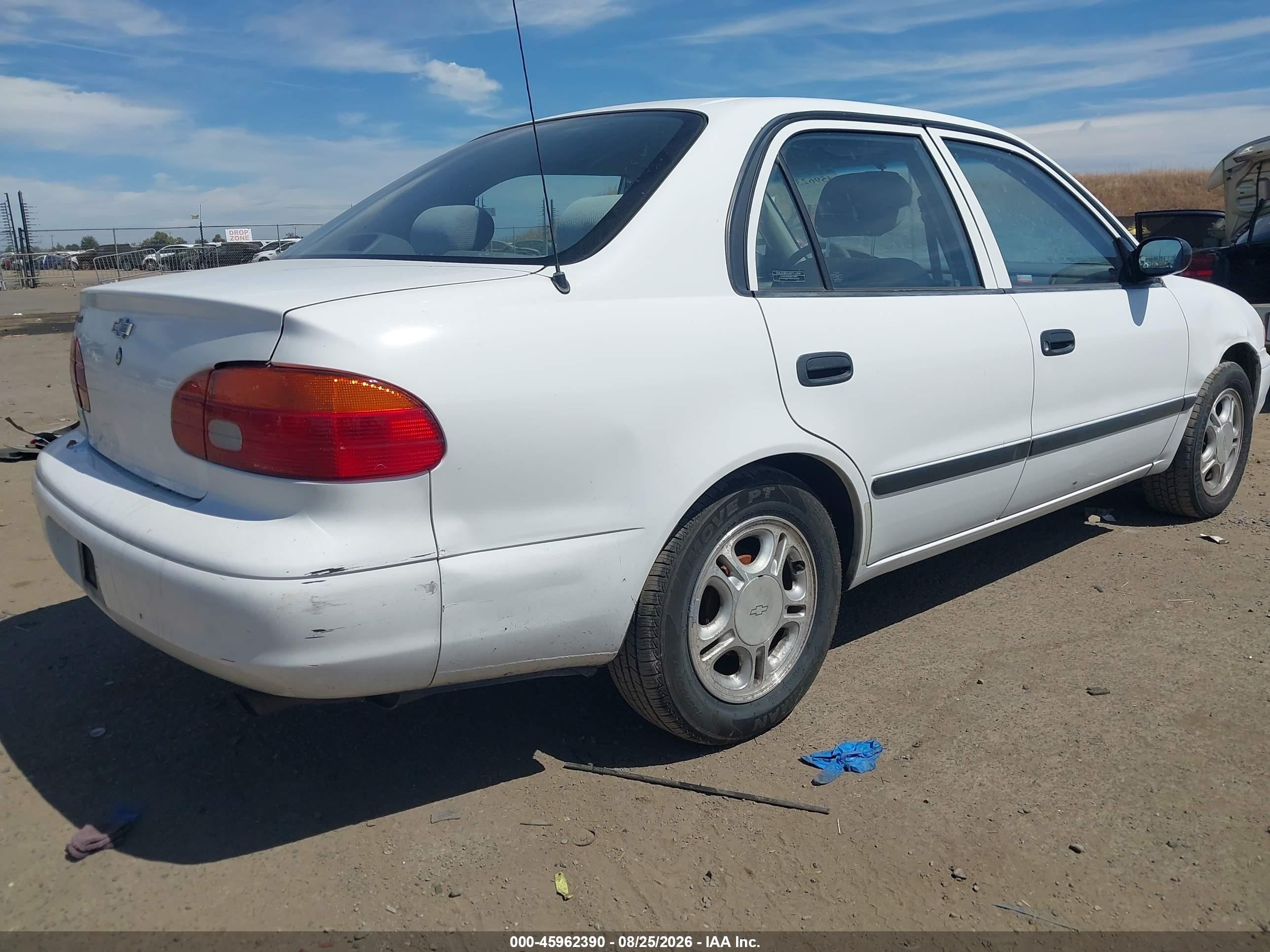 1998 Chevrolet Prizm Base Cmi White vin: 1Y1SK5286WZ403175