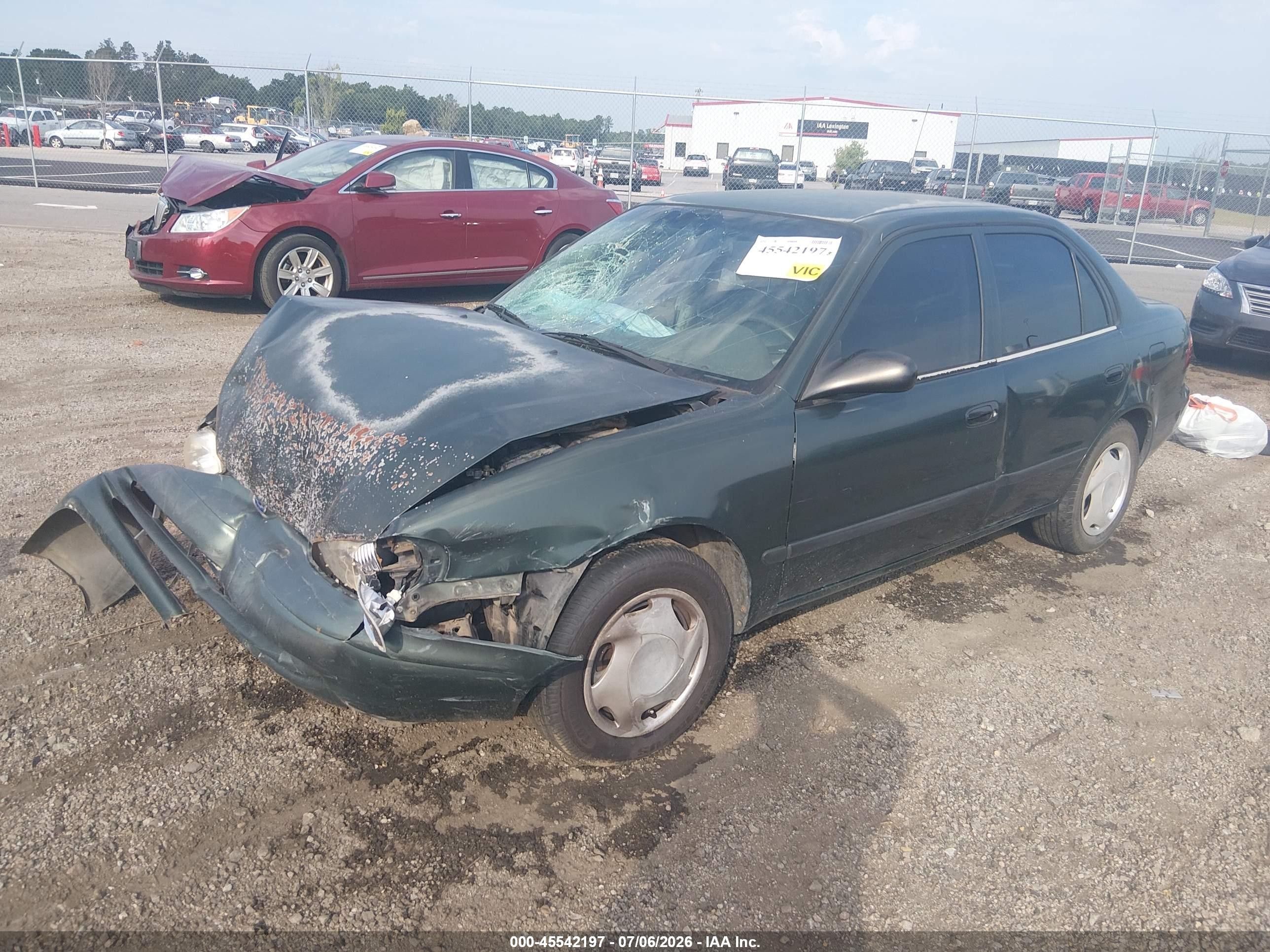 2001 Chevrolet Prizm   White vin: 1Y1SK52891Z418231