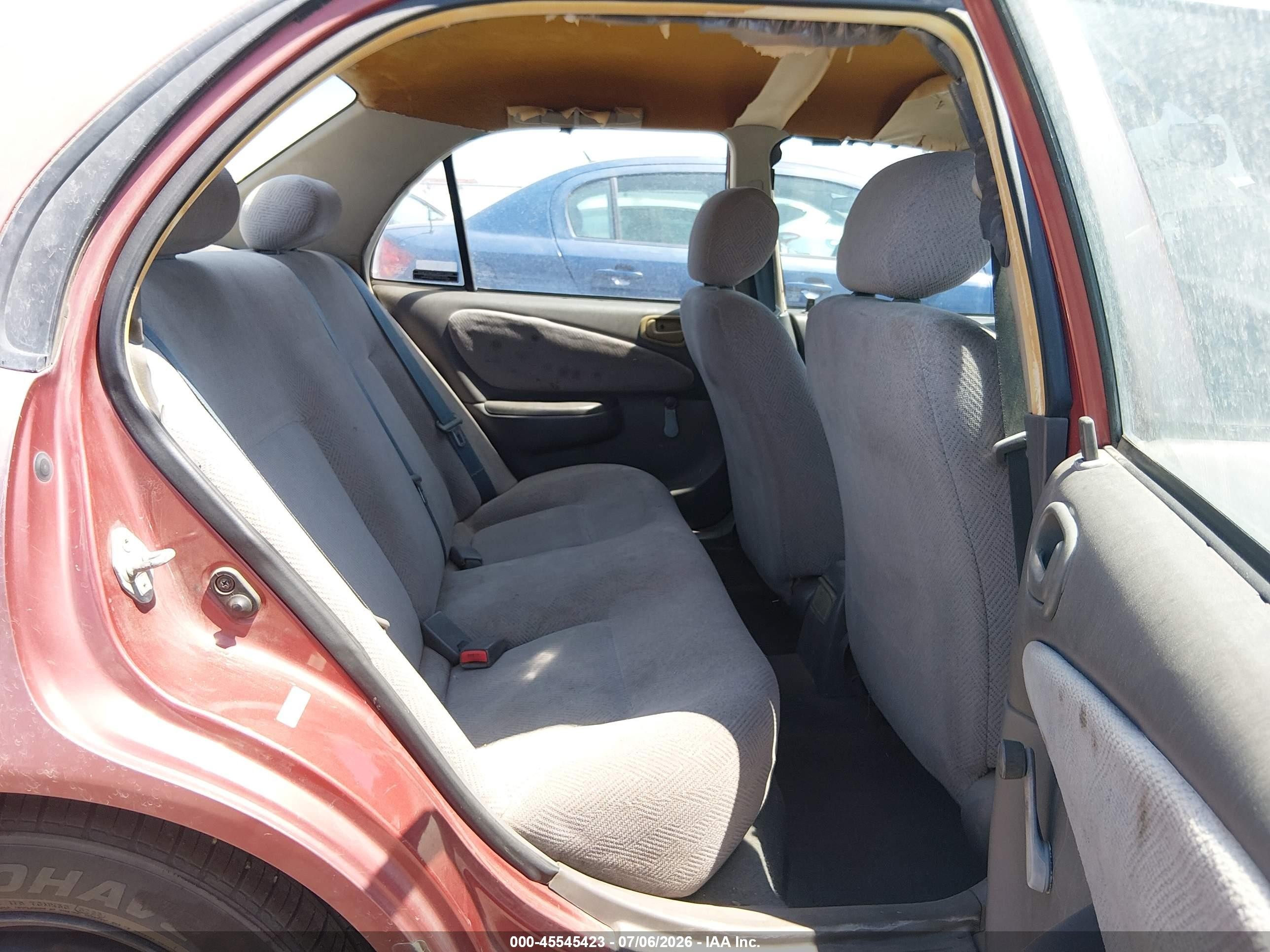1998 Chevrolet Prizm   Maroon vin: 1Y1SK528XWZ436664