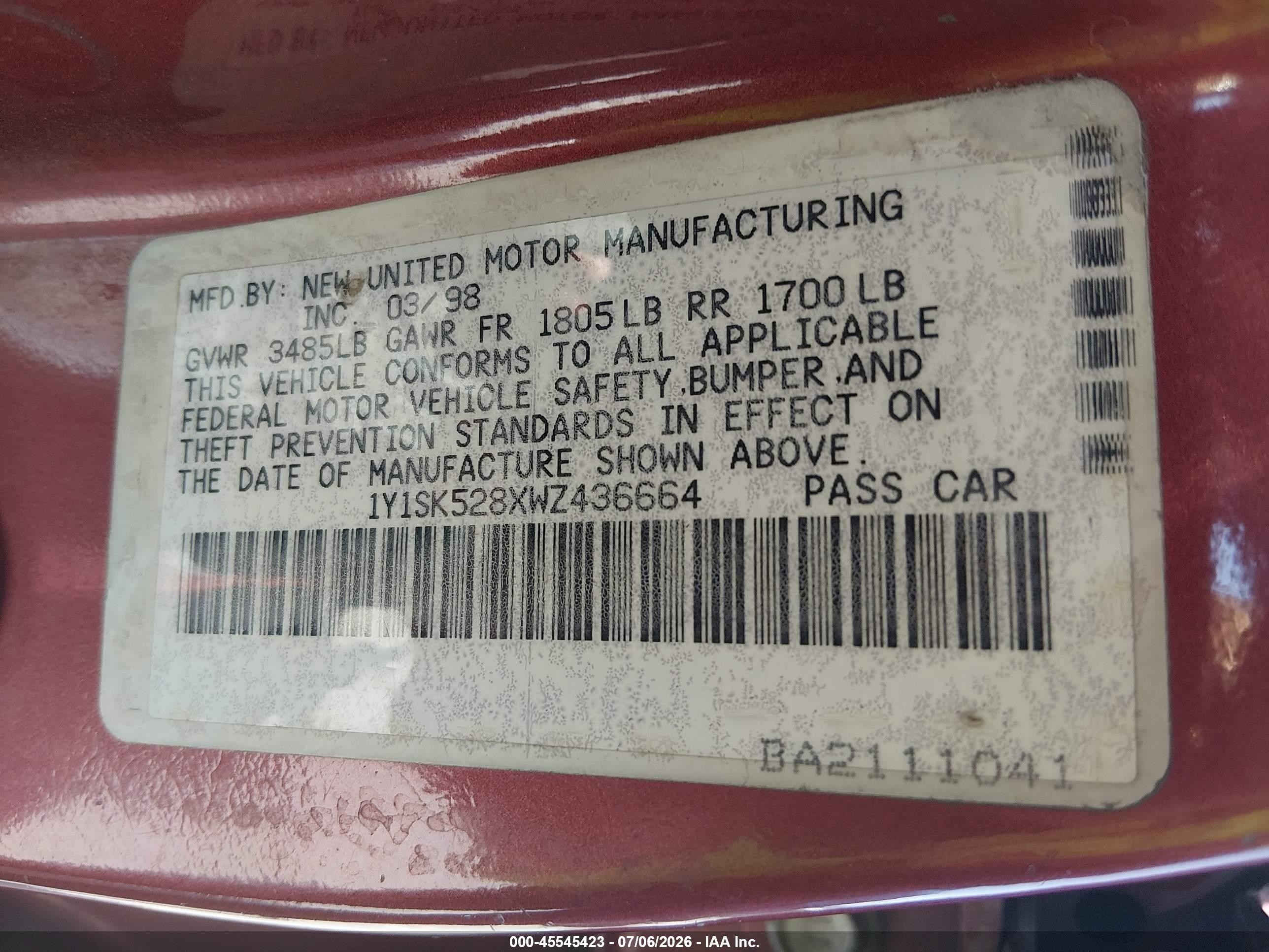 1998 Chevrolet Prizm   Maroon vin: 1Y1SK528XWZ436664