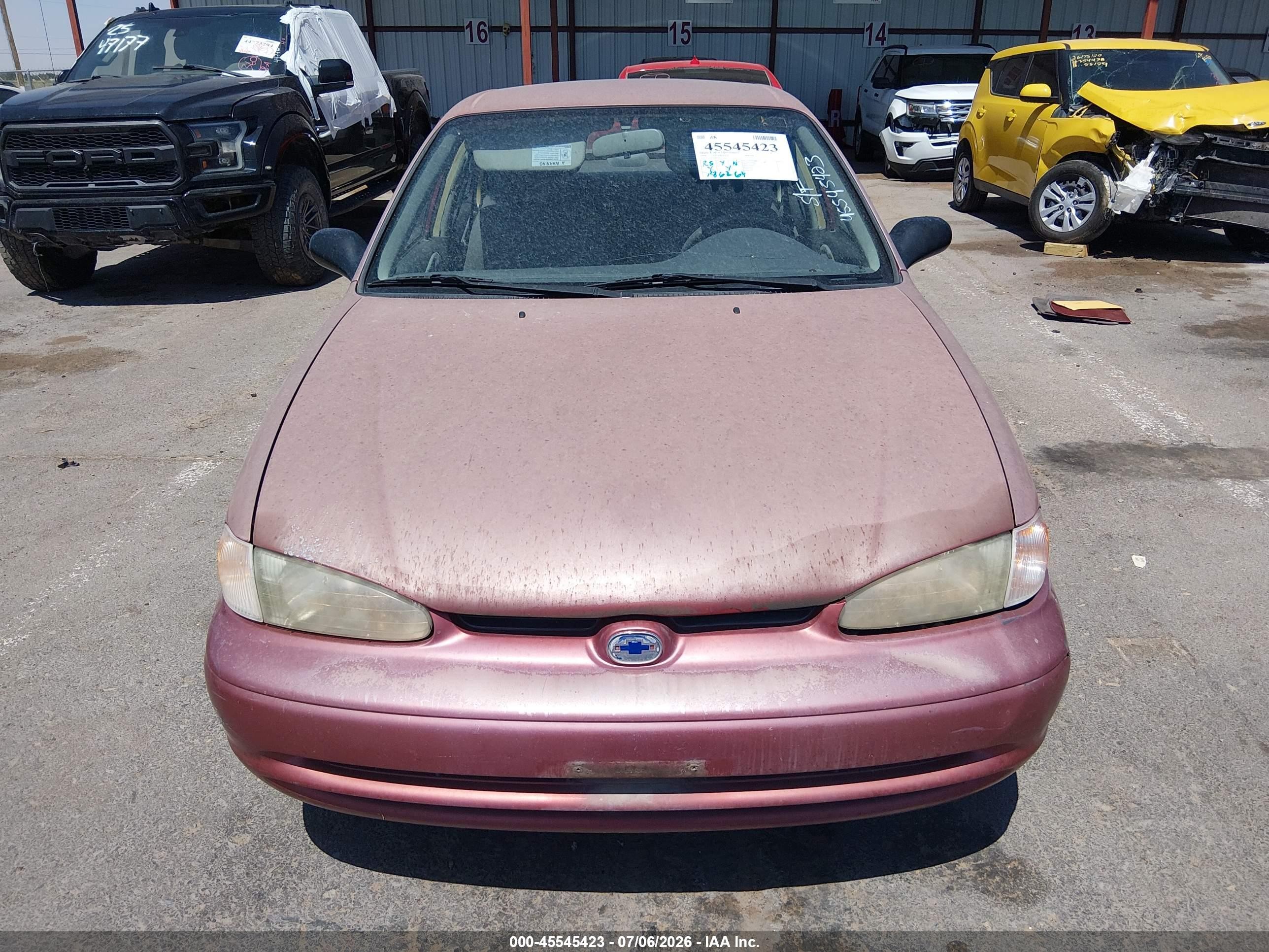 1998 Chevrolet Prizm   Maroon vin: 1Y1SK528XWZ436664
