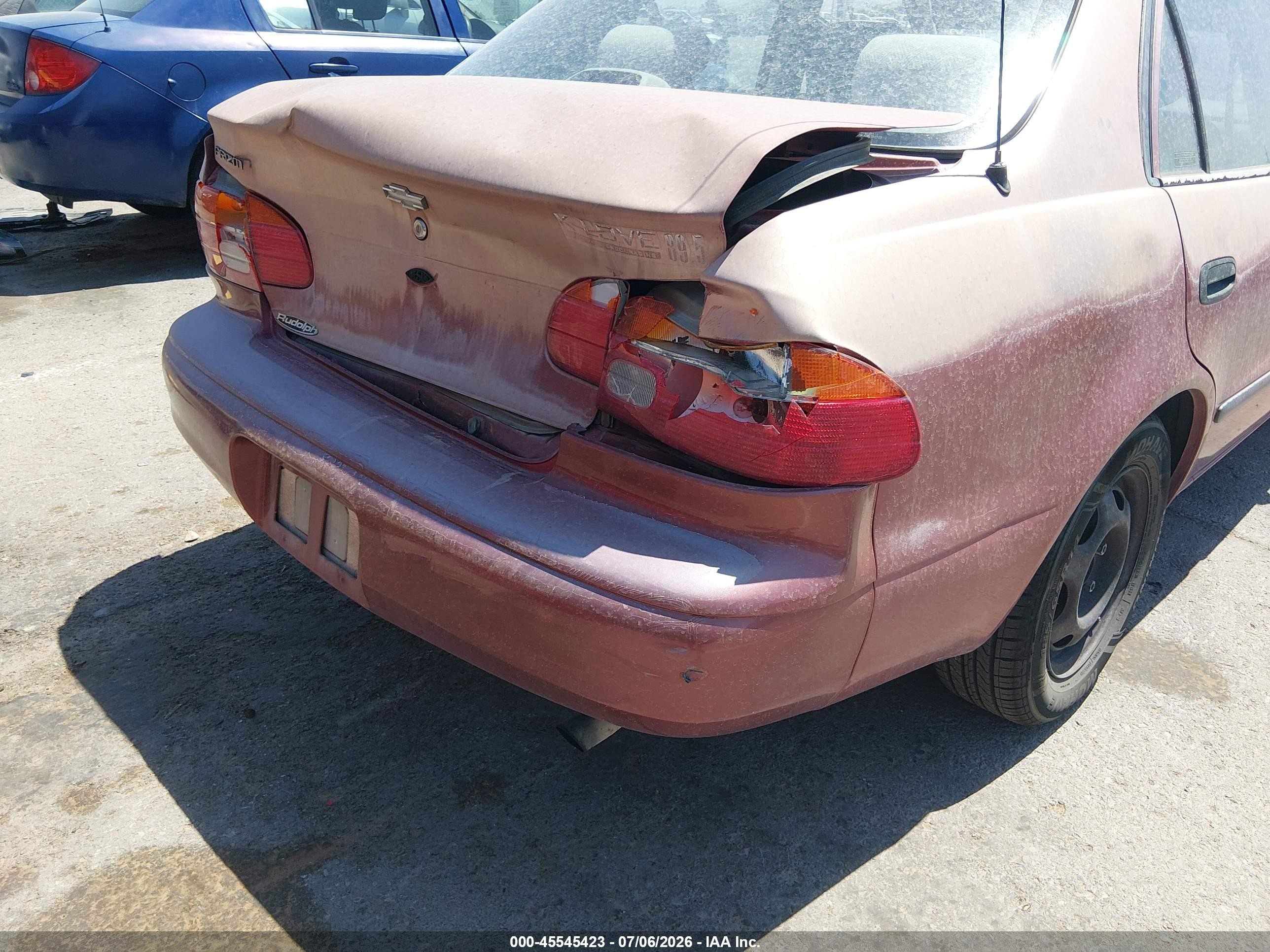 1998 Chevrolet Prizm   Maroon vin: 1Y1SK528XWZ436664