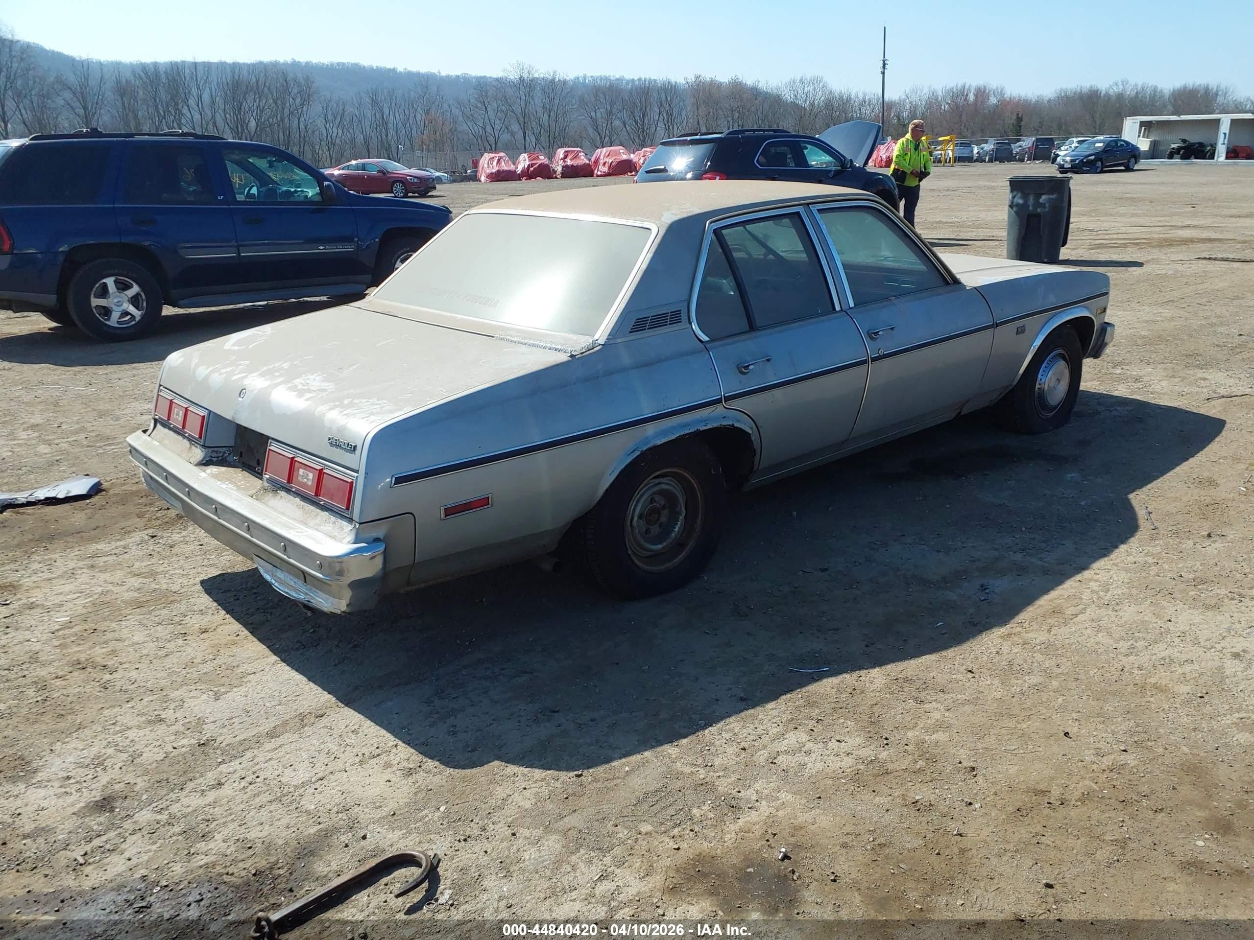 1978 Chevrolet Nova   Серебряный vin: 1Y69U8T178780    