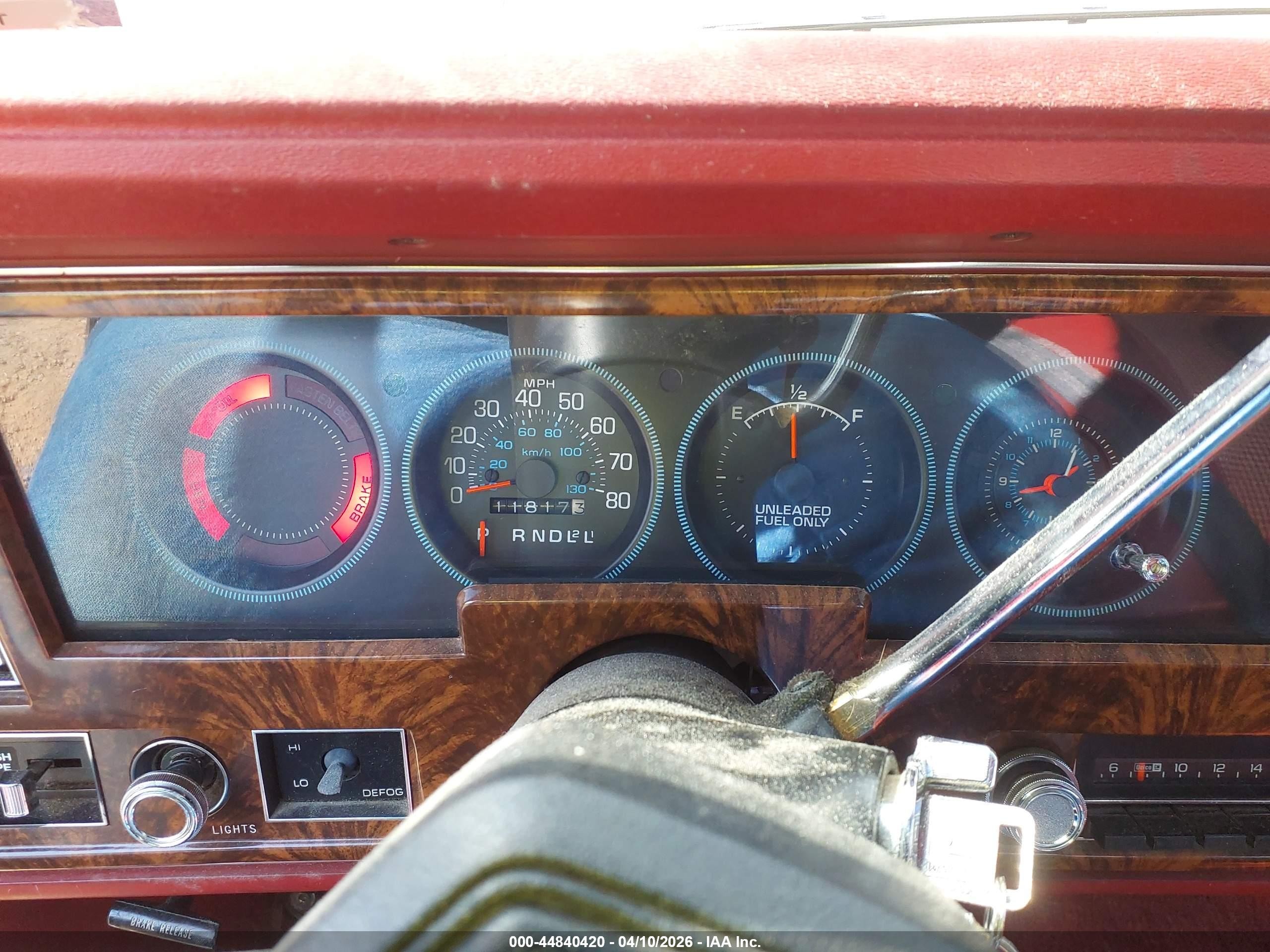 1978 Chevrolet Nova   Серебряный vin: 1Y69U8T178780    