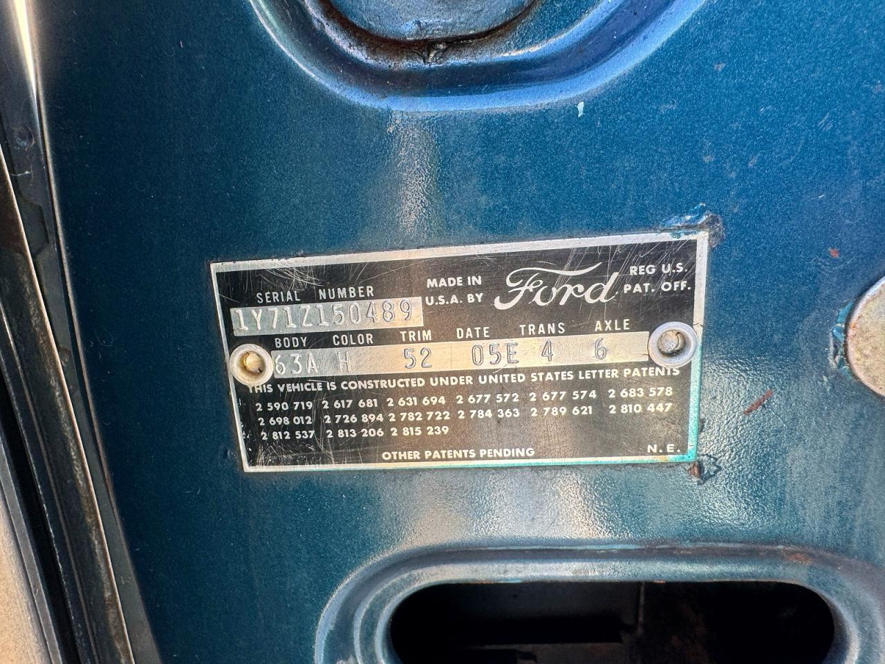 1961 Ford T-bird Blue vin: 1Y71Z150489