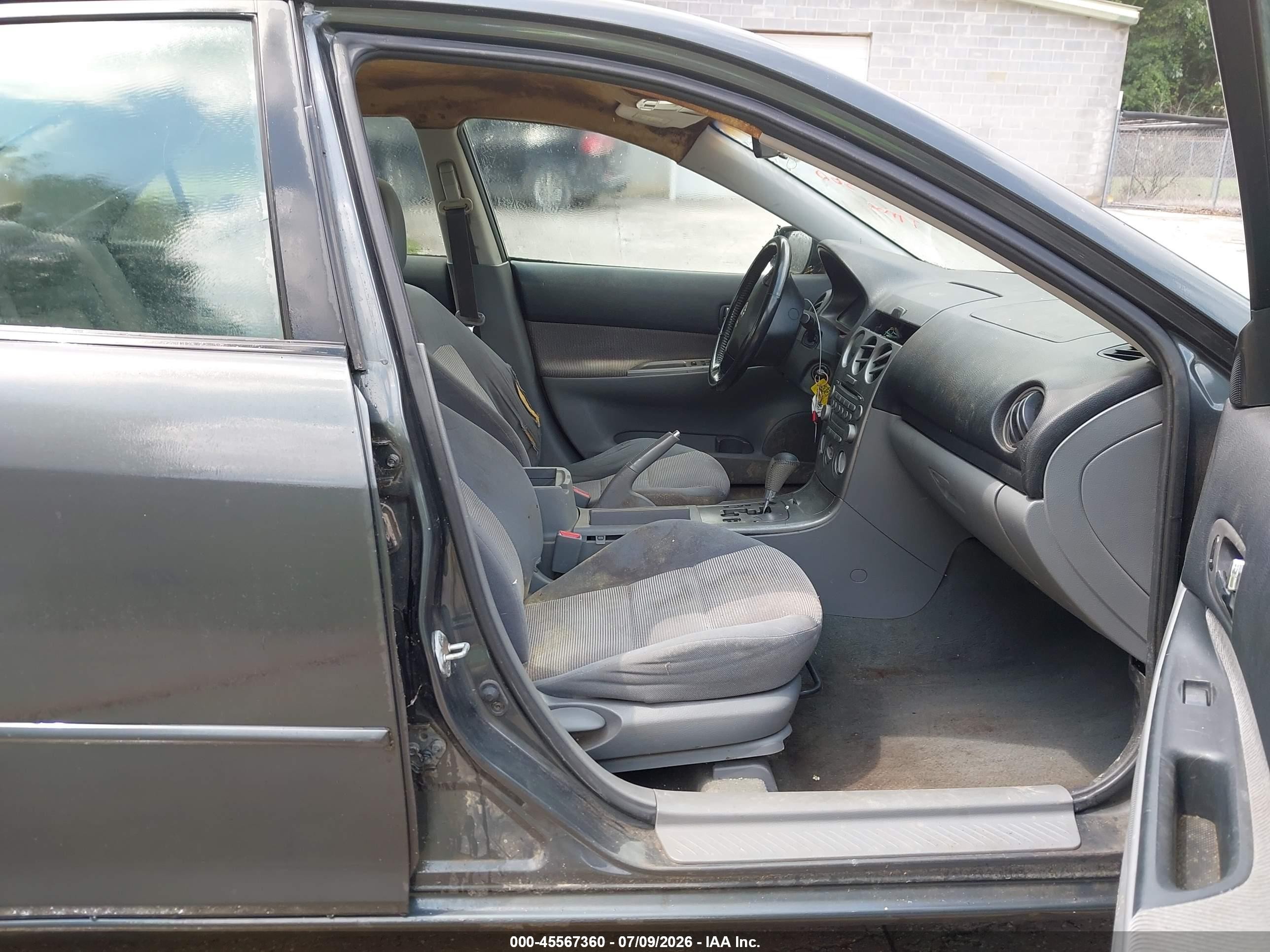 2003 Mazda Mazda6 I Серый vin: 1YVFP80C035M10166