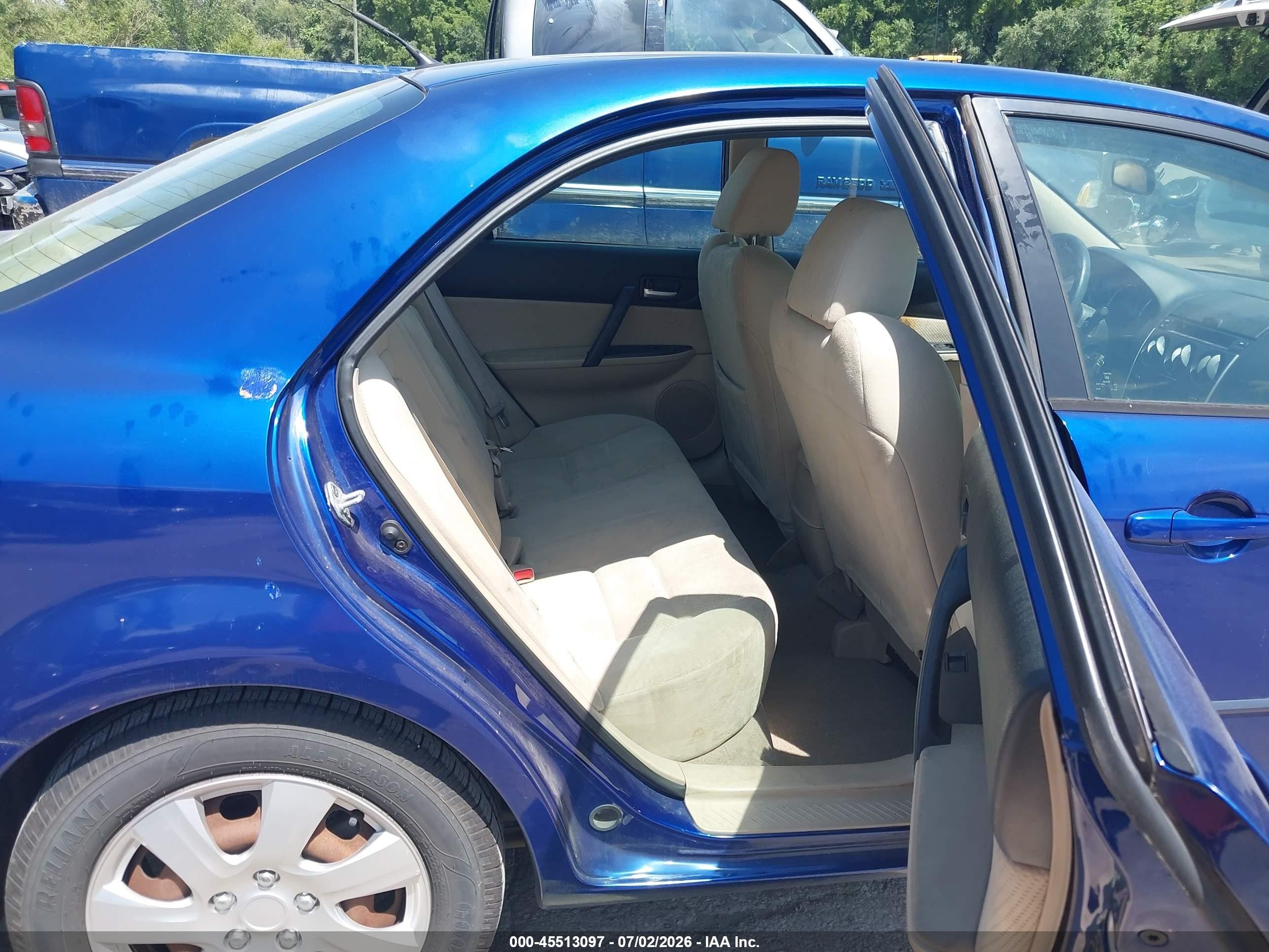 2006 Mazda Mazda6 I Blue vin: 1YVFP80C065M66614