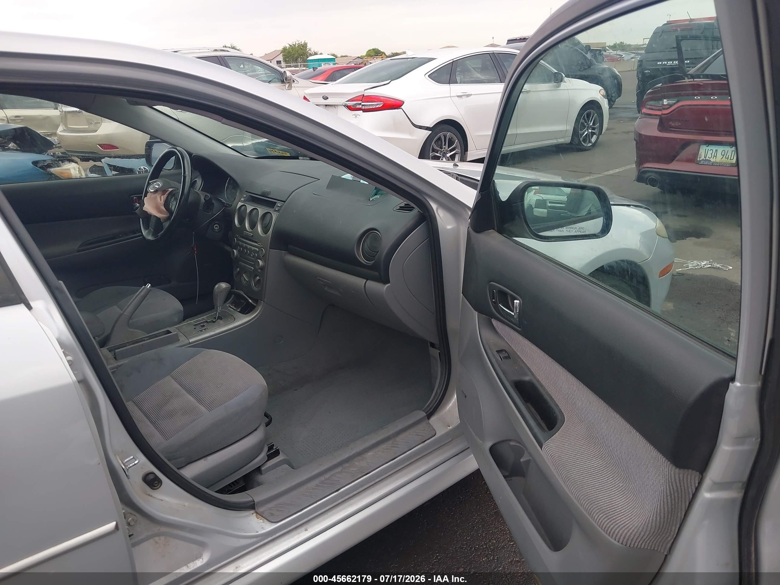 2003 Mazda Mazda6 I Silver vin: 1YVFP80C135M41880