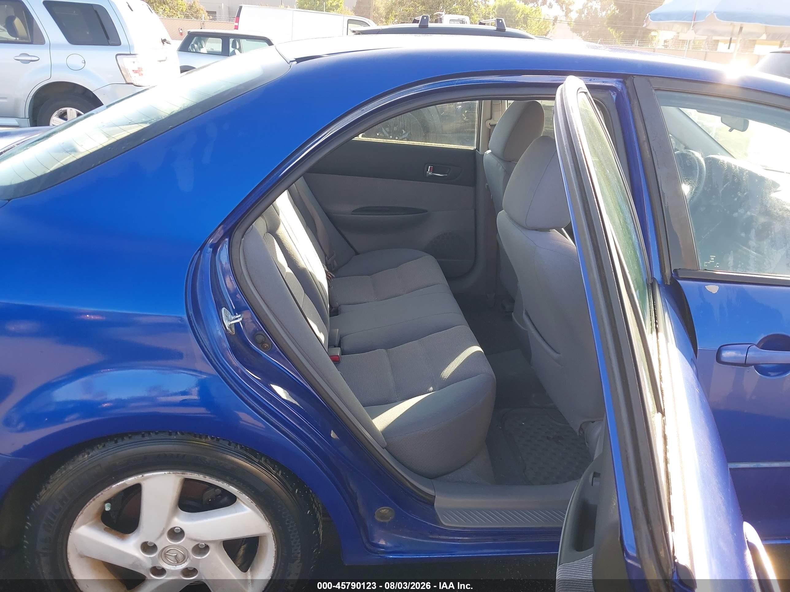 2003 Mazda Mazda6 I Blue vin: 1YVFP80C435M20845