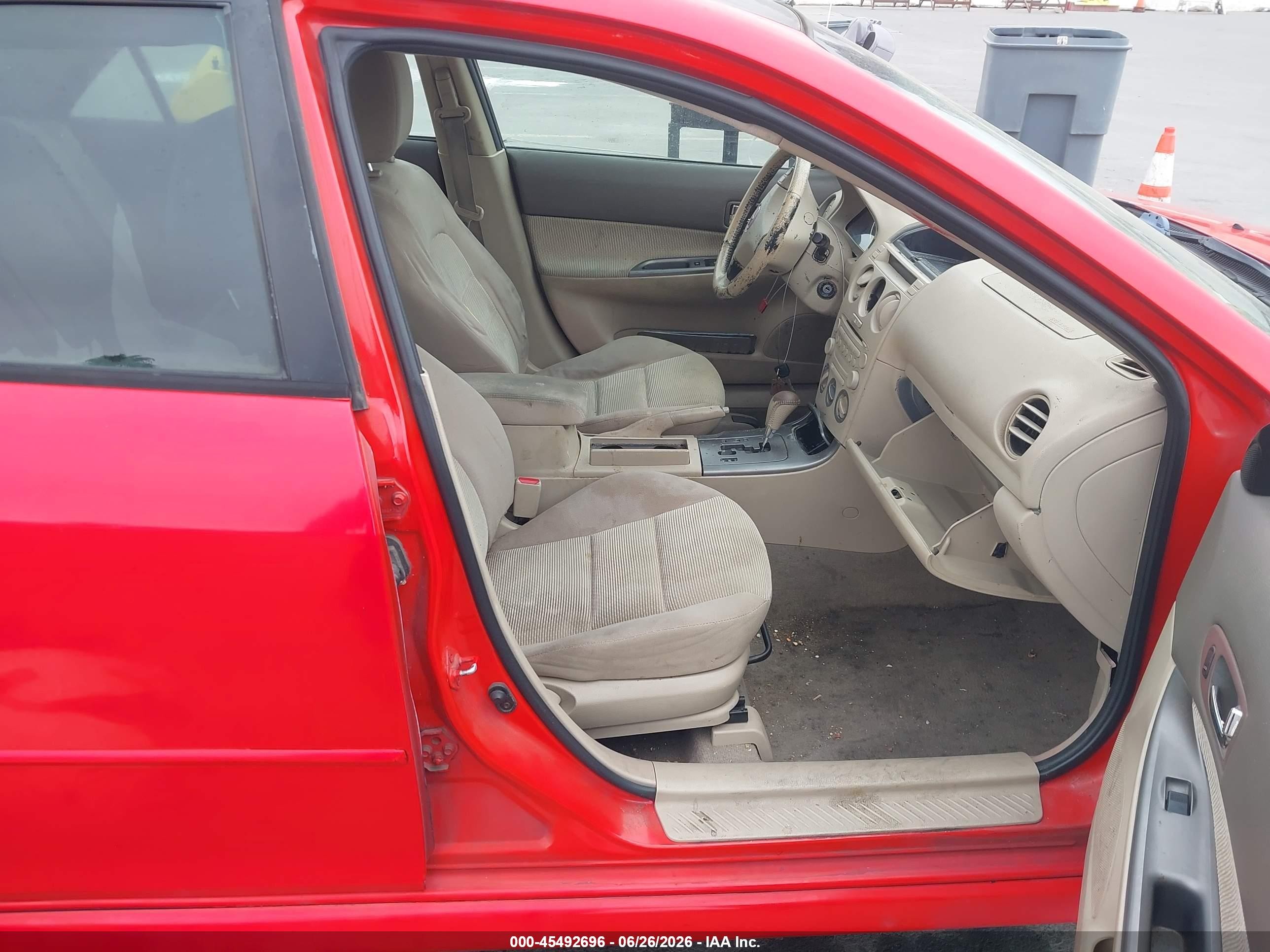 2003 Mazda Mazda6 I Red vin: 1YVFP80C435M55160