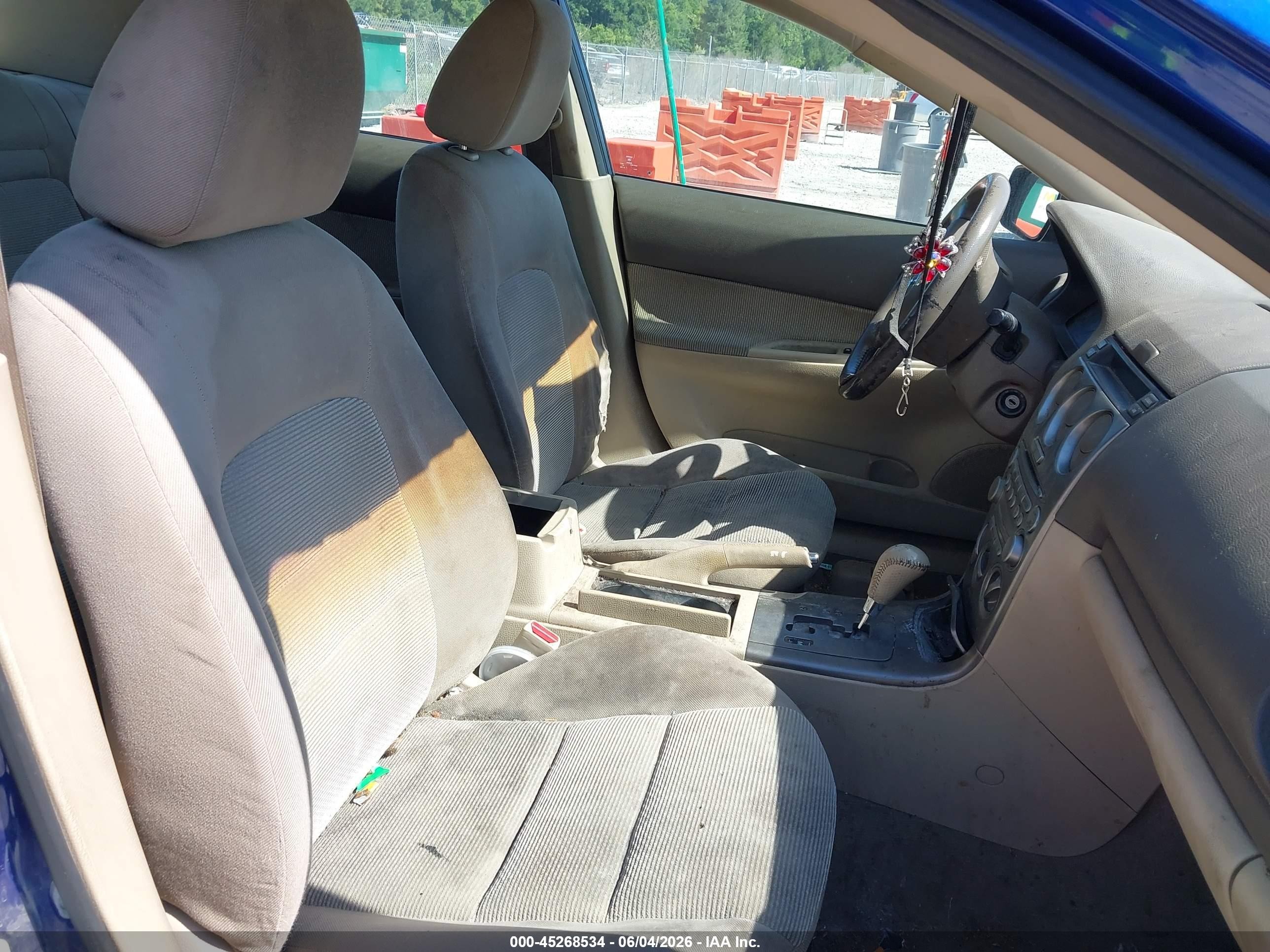 2004 Mazda Mazda6 I Blue vin: 1YVFP80C445N80774