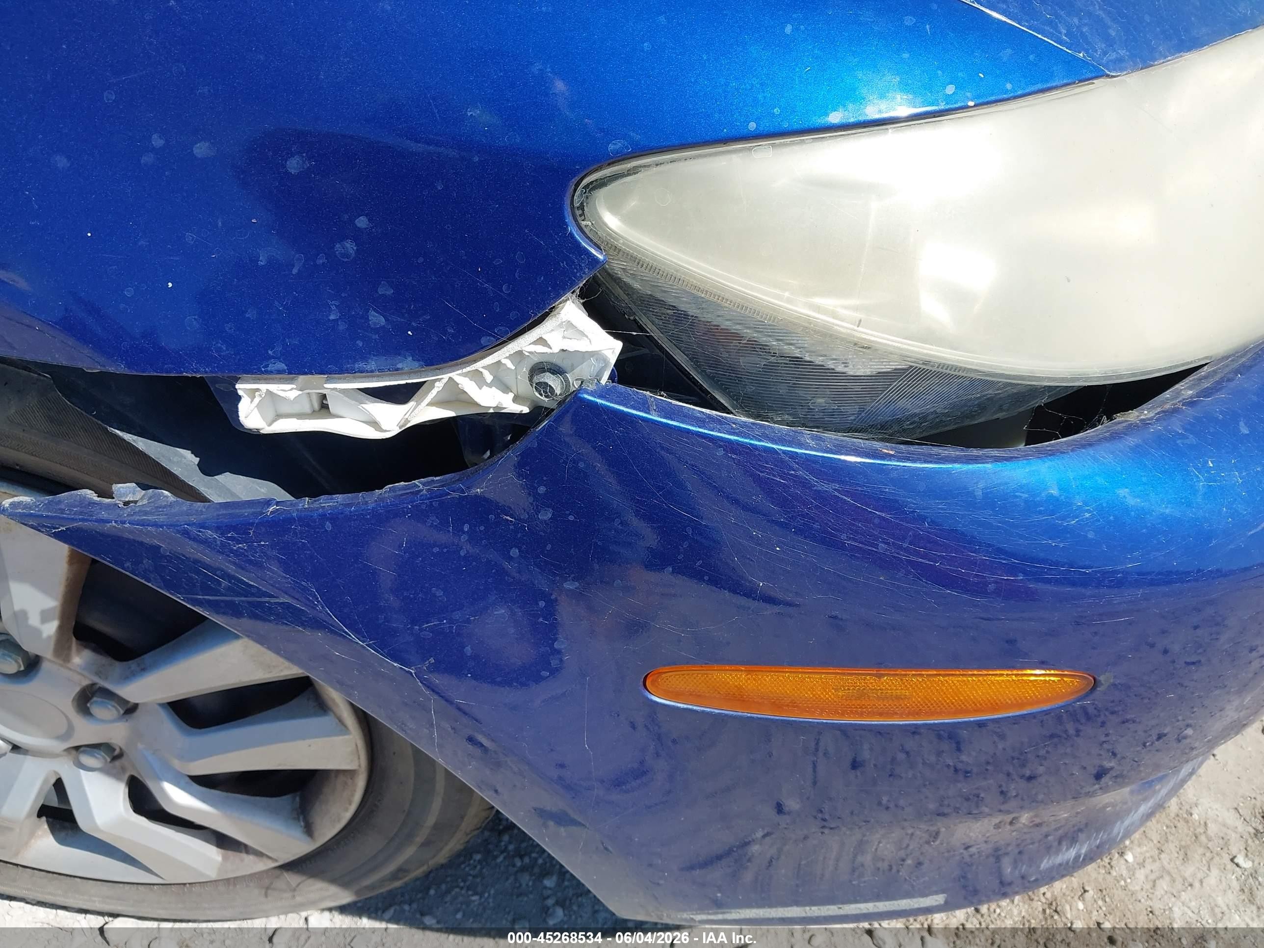 2004 Mazda Mazda6 I Blue vin: 1YVFP80C445N80774