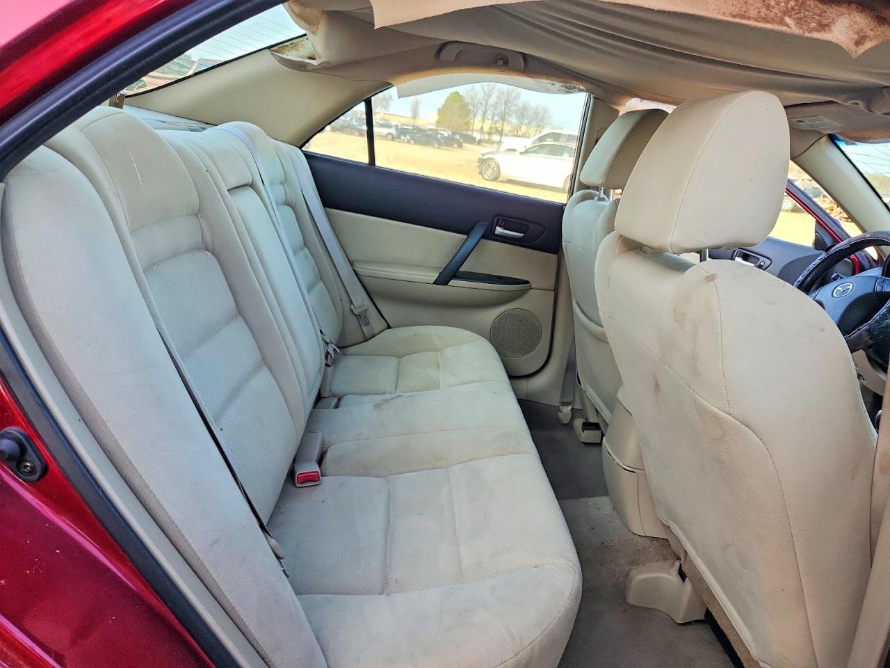 2006 Mazda 6 I Burgundy vin: 1YVFP80C465M66079