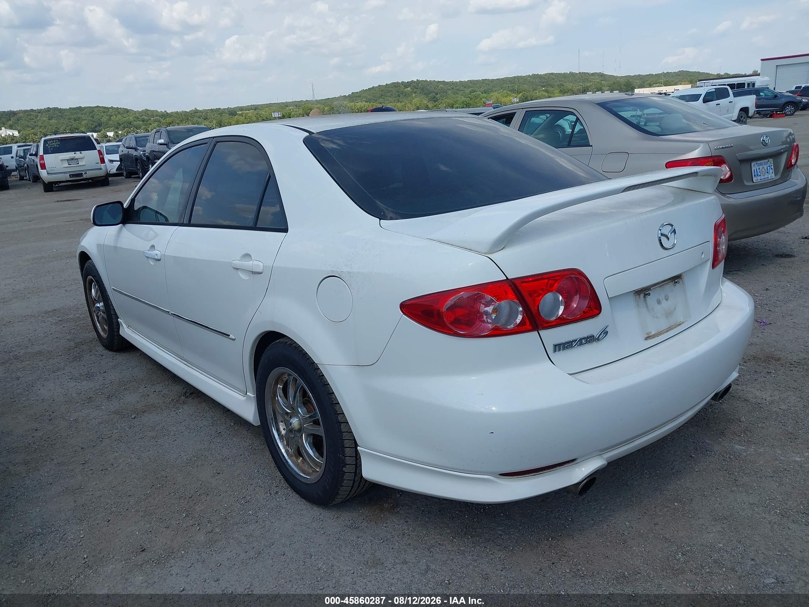 2003 Mazda Mazda6 I White vin: 1YVFP80C535M24662