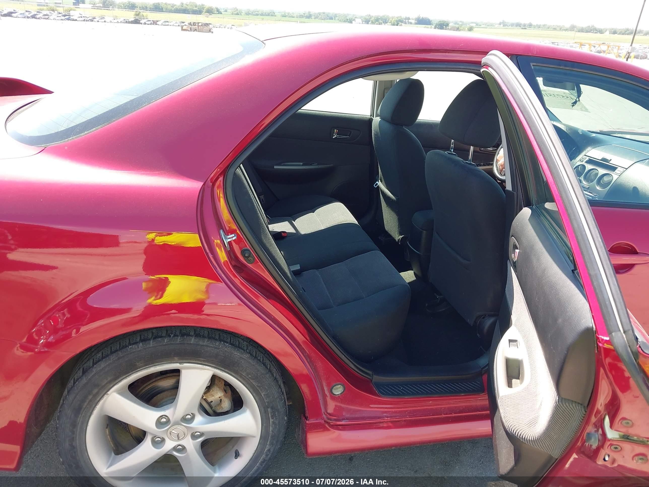 2003 Mazda Mazda6 I Красный vin: 1YVFP80C635M51093