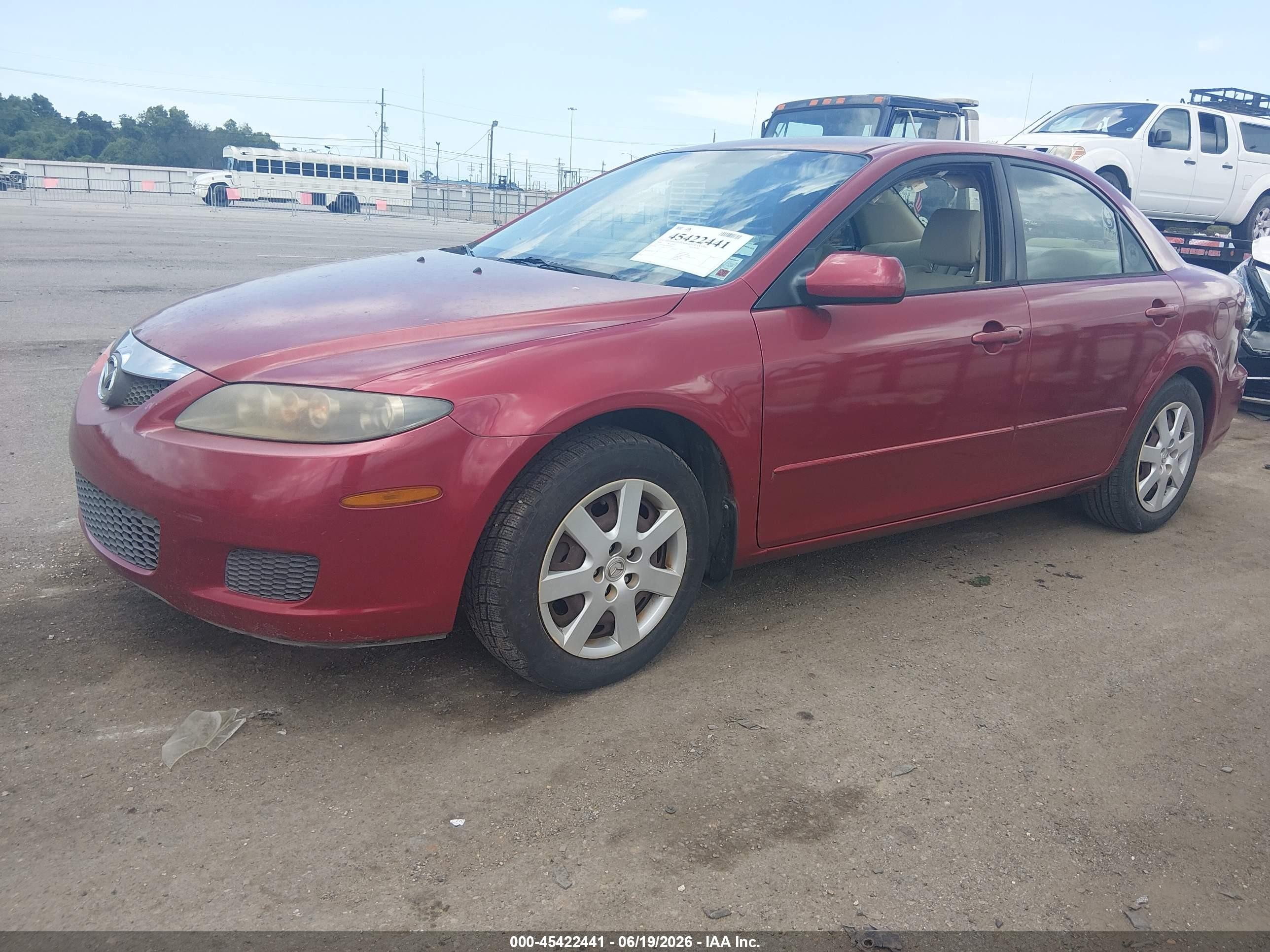2006 Mazda Mazda6 I Red vin: 1YVFP80C665M06577
