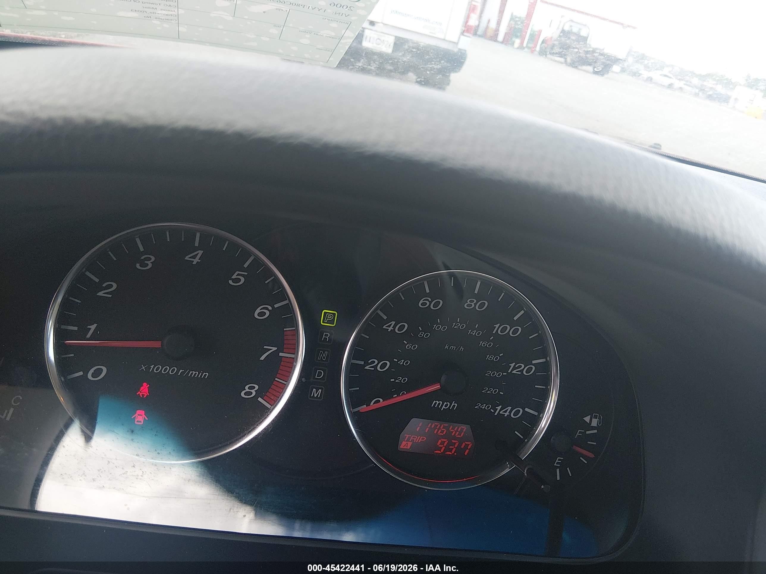 2006 Mazda Mazda6 I Red vin: 1YVFP80C665M06577