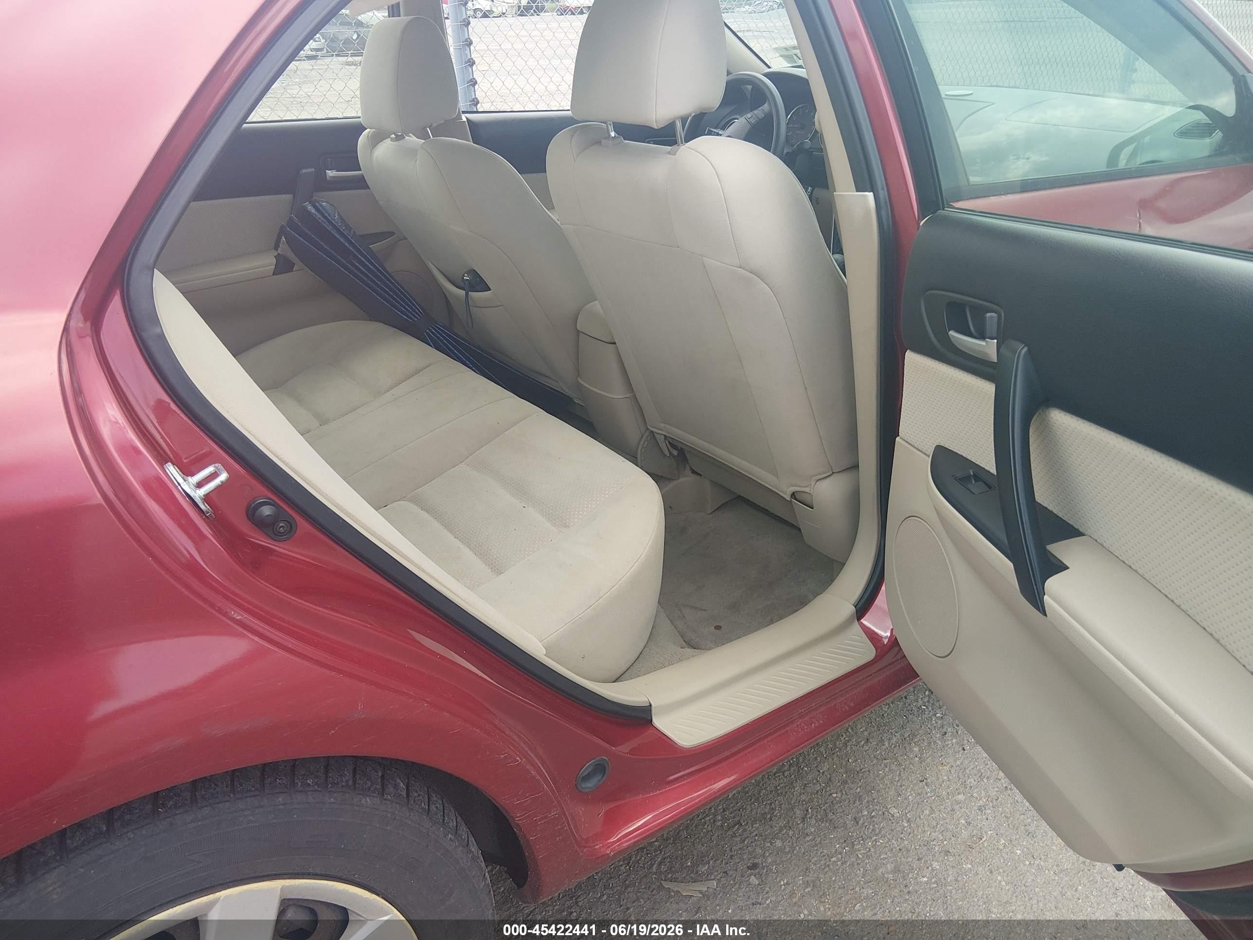 2006 Mazda Mazda6 I Red vin: 1YVFP80C665M06577