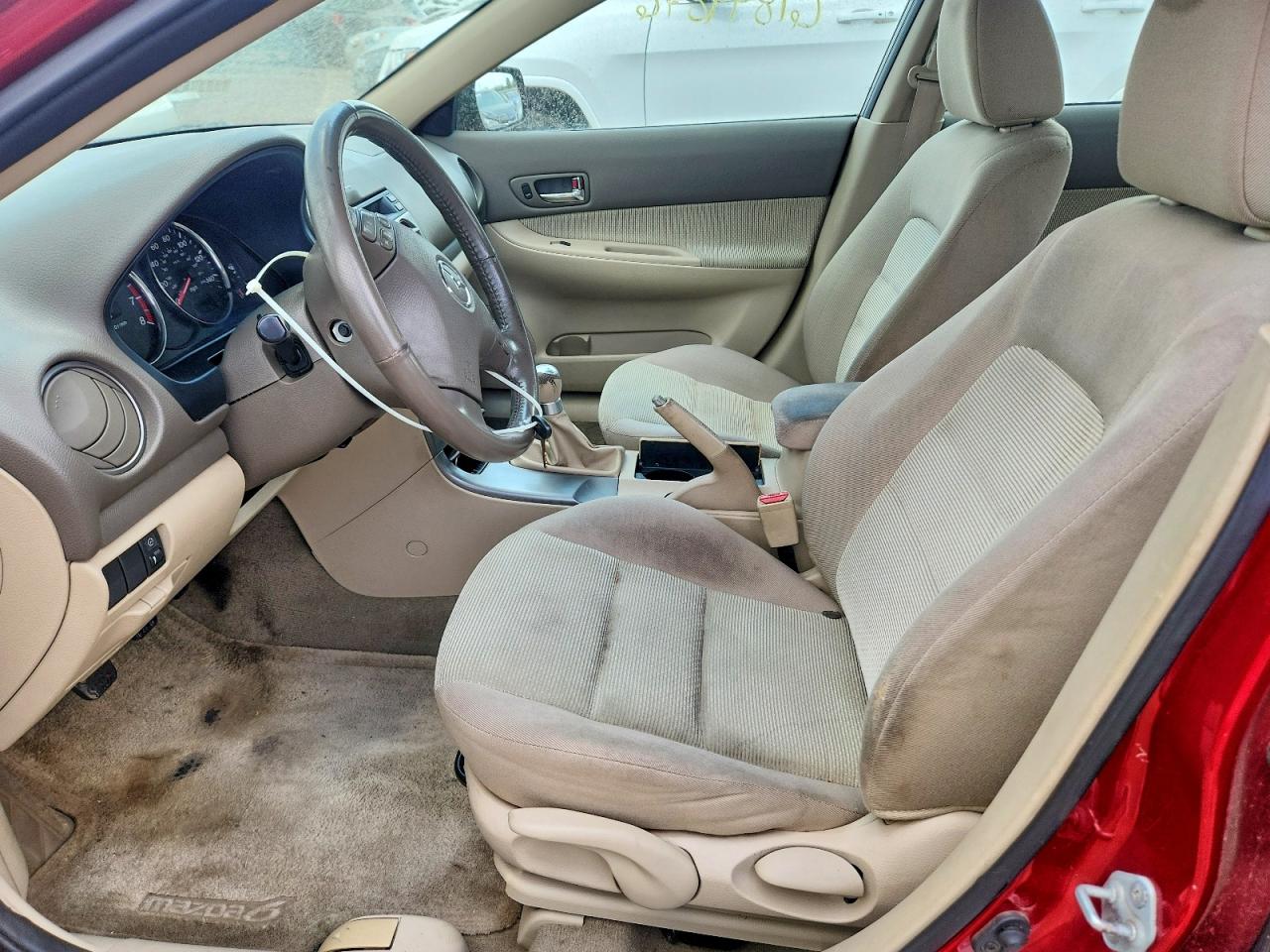 2003 Mazda 6 I Red vin: 1YVFP80C835M34618