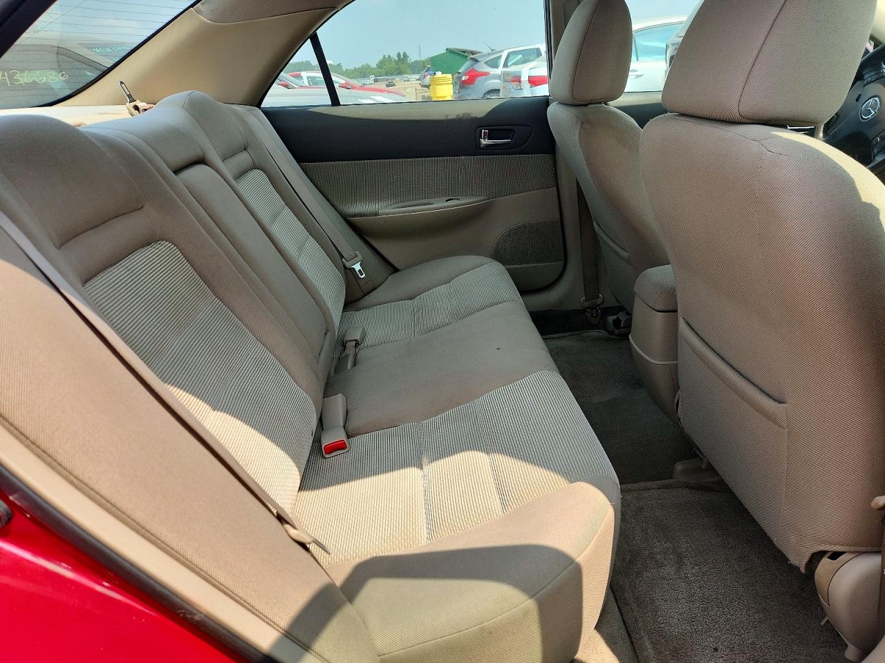 2003 Mazda 6 I Red vin: 1YVFP80C835M34618