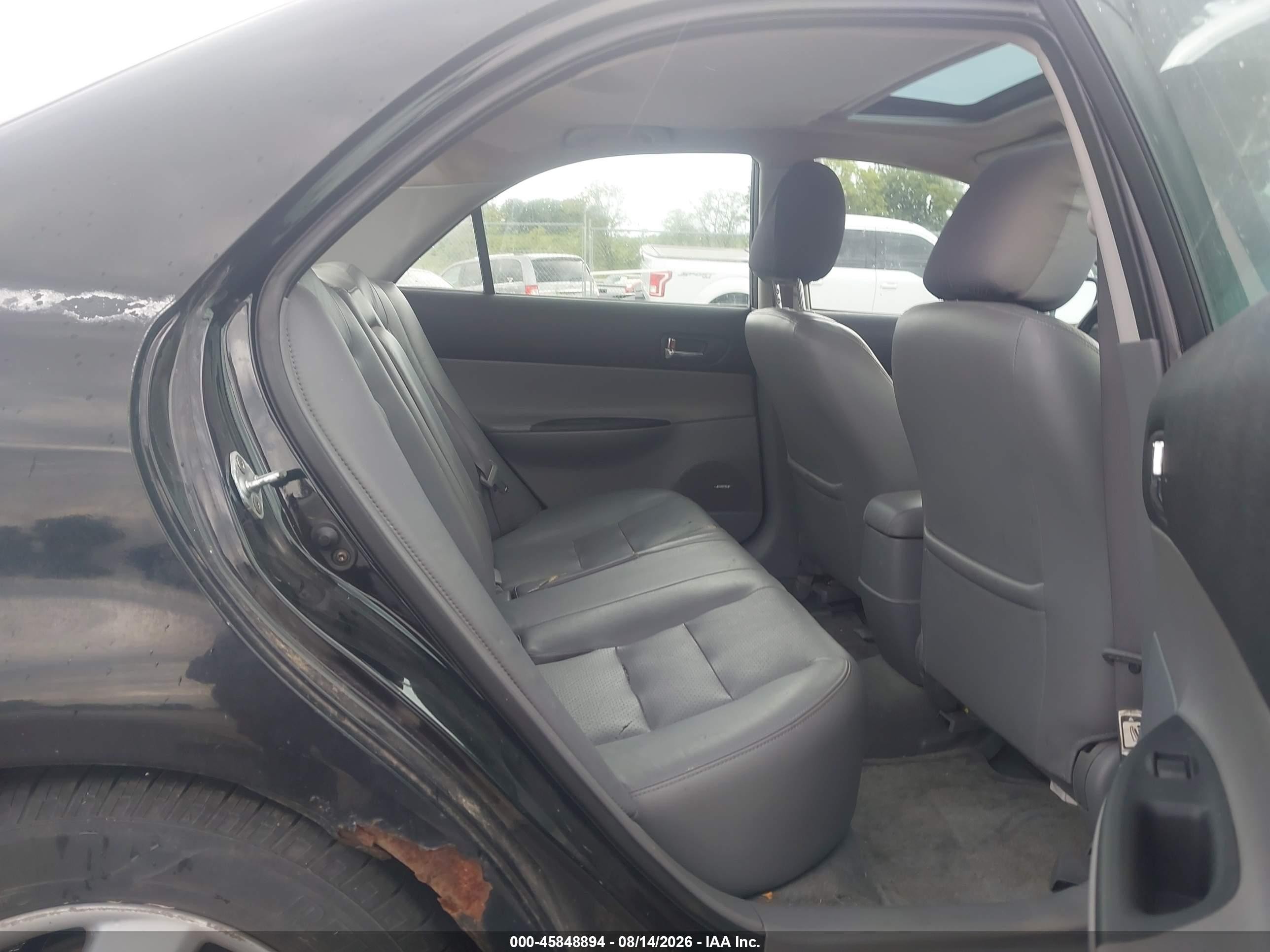 2003 Mazda Mazda6 I Черный vin: 1YVFP80C935M36281