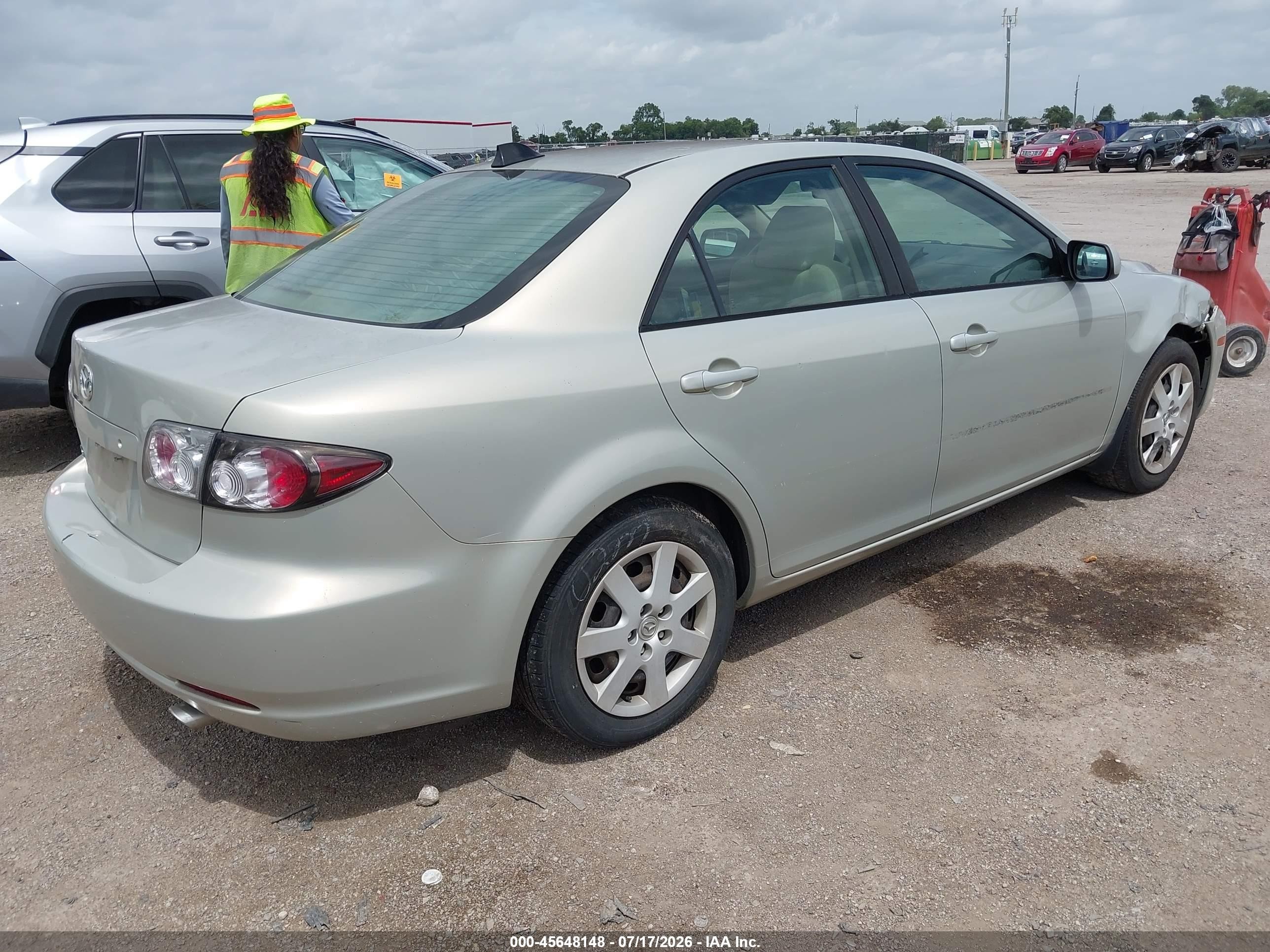 2006 Mazda Mazda6 I Beige vin: 1YVFP80C965M66224