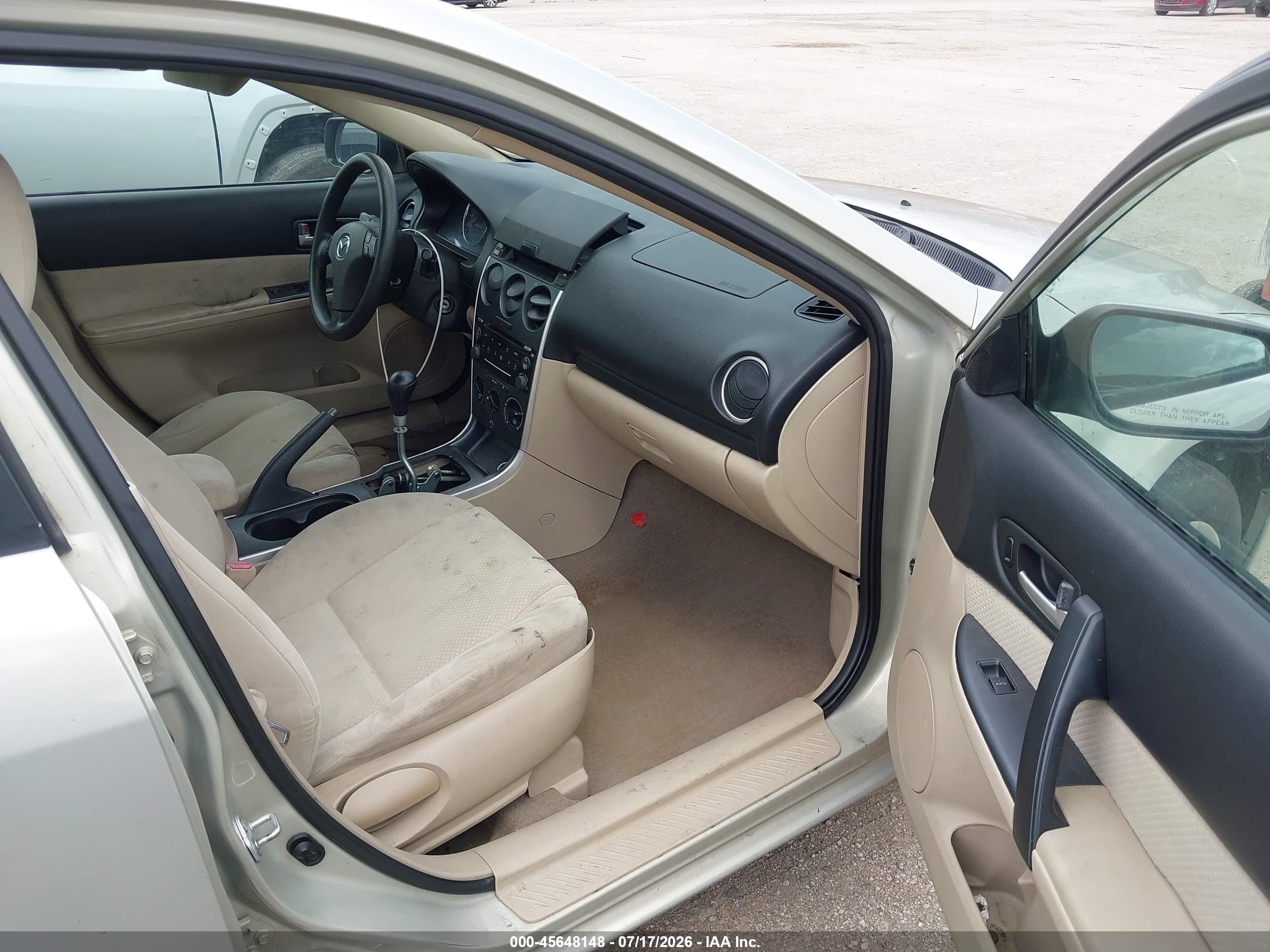 2006 Mazda Mazda6 I Beige vin: 1YVFP80C965M66224