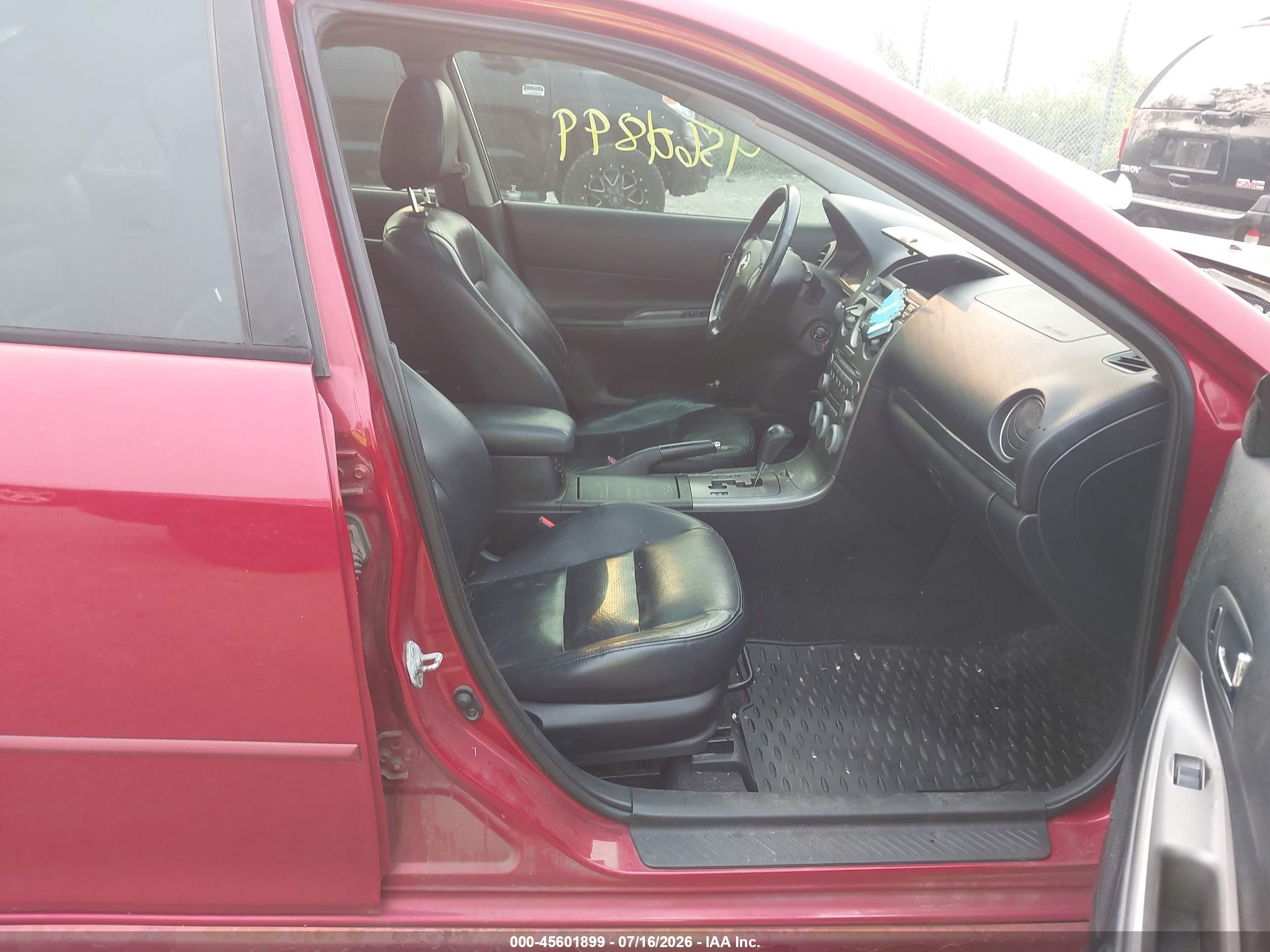 2004 Mazda Mazda6 S Красный vin: 1YVFP80D245N12384