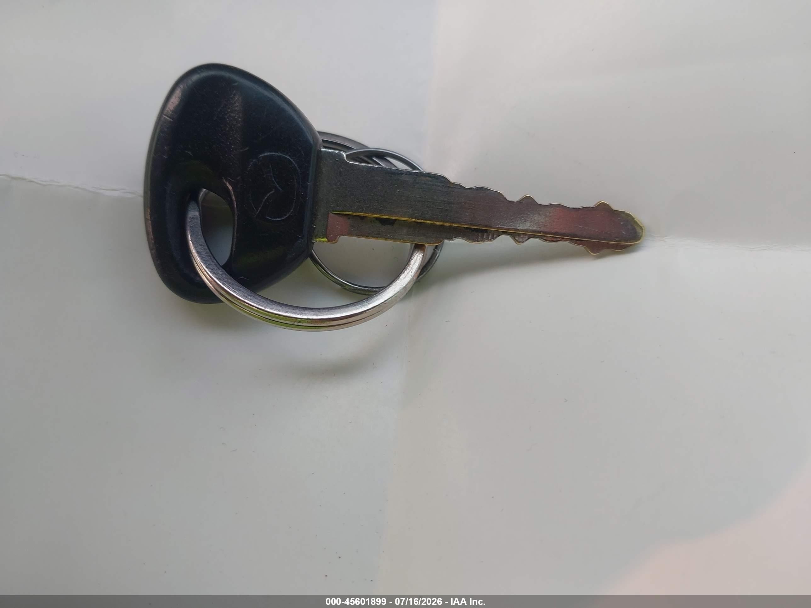 2004 Mazda Mazda6 S Красный vin: 1YVFP80D245N12384