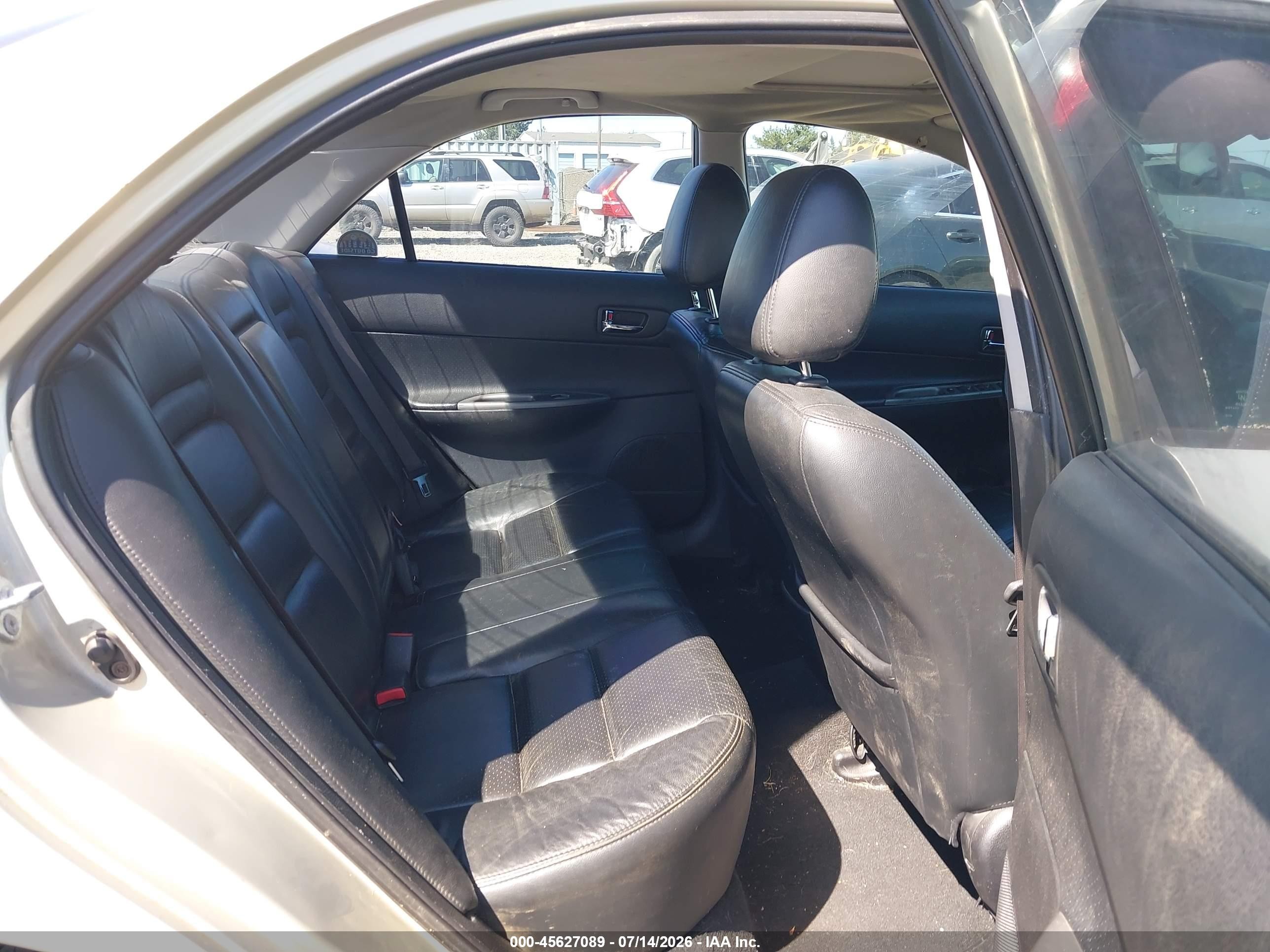 2004 Mazda Mazda6 S Gold vin: 1YVFP80D245N83195