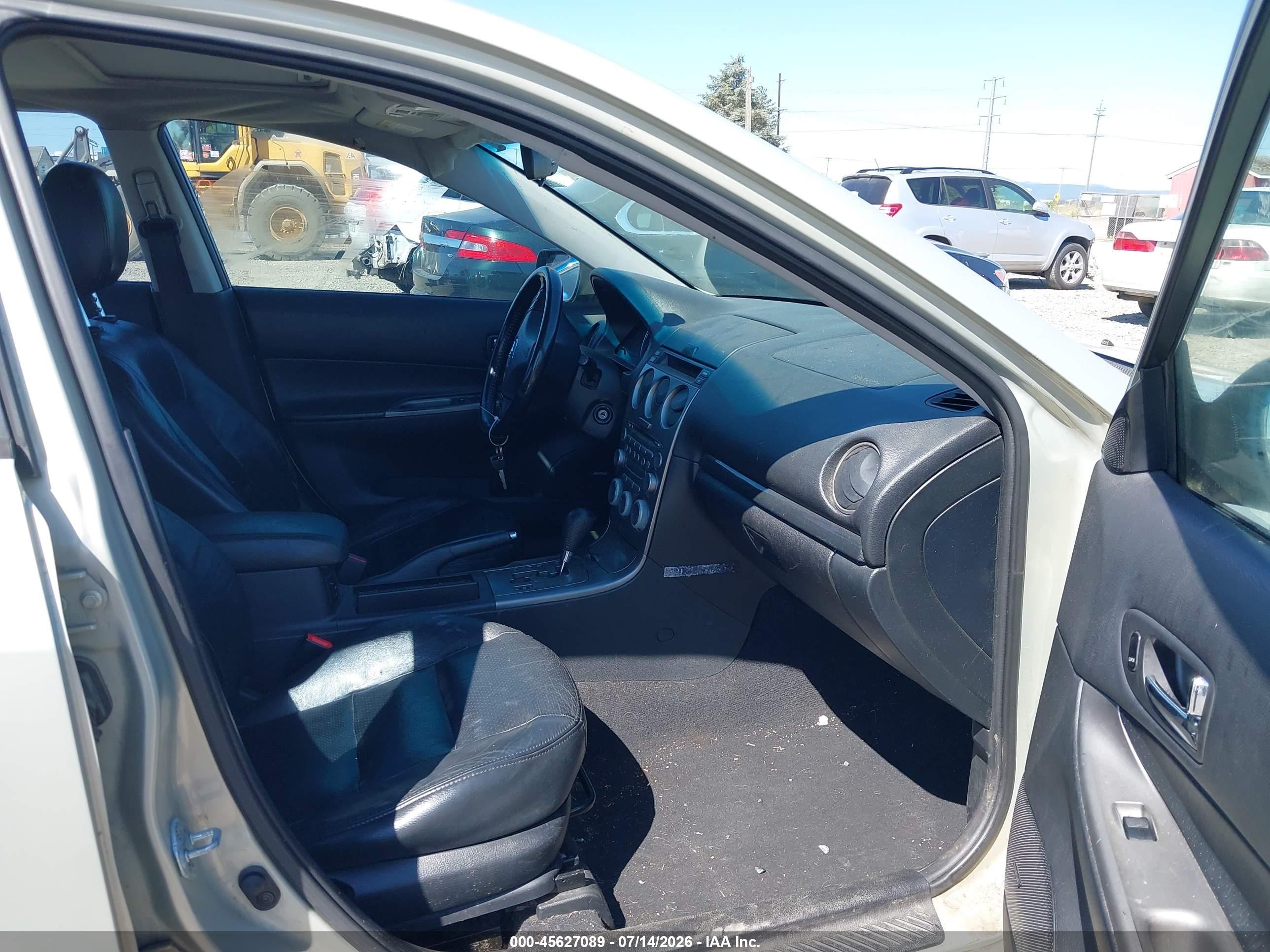 2004 Mazda Mazda6 S Gold vin: 1YVFP80D245N83195