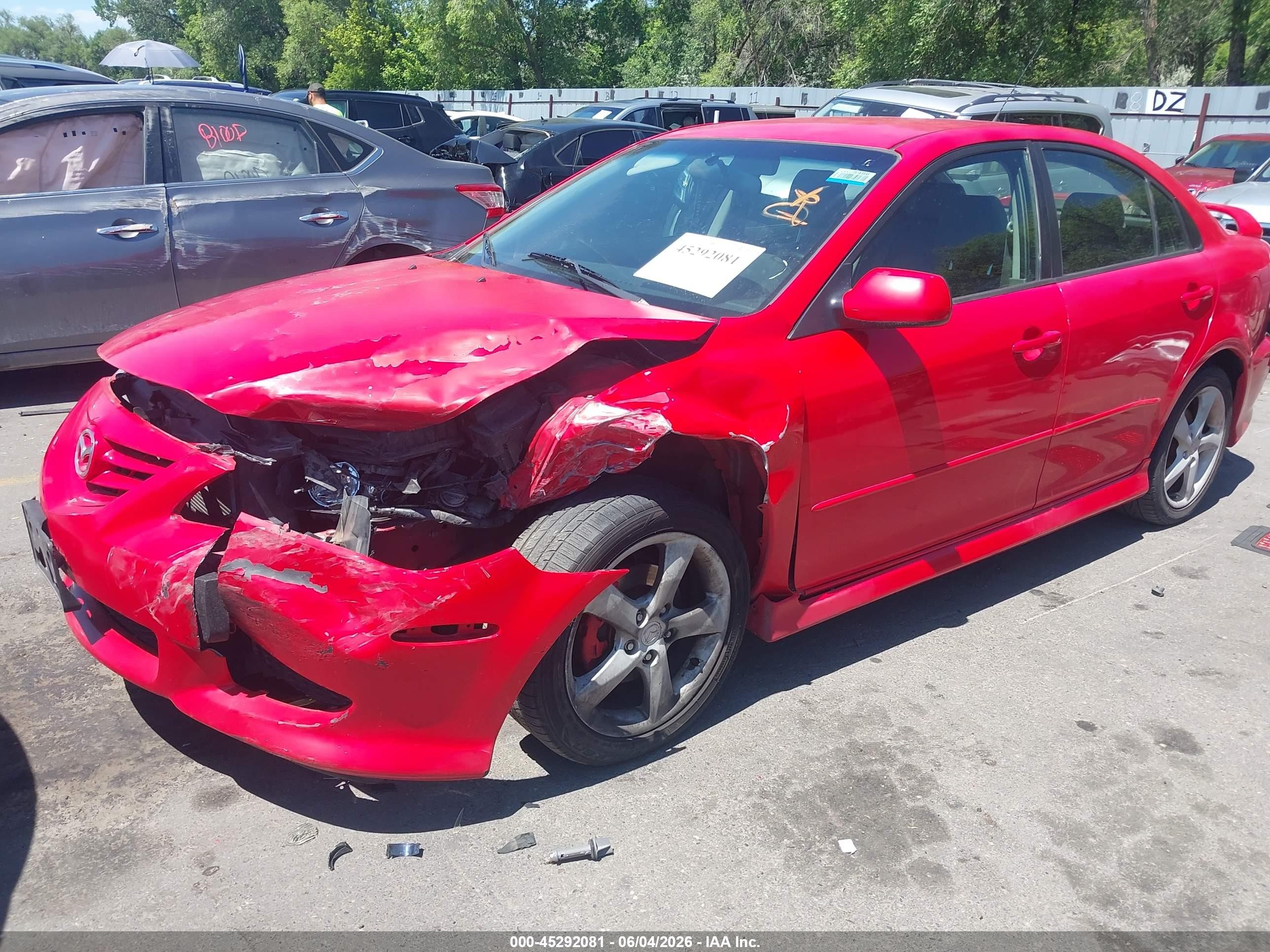 2004 Mazda Mazda6 I Red vin: 1YVFP84C545N80308