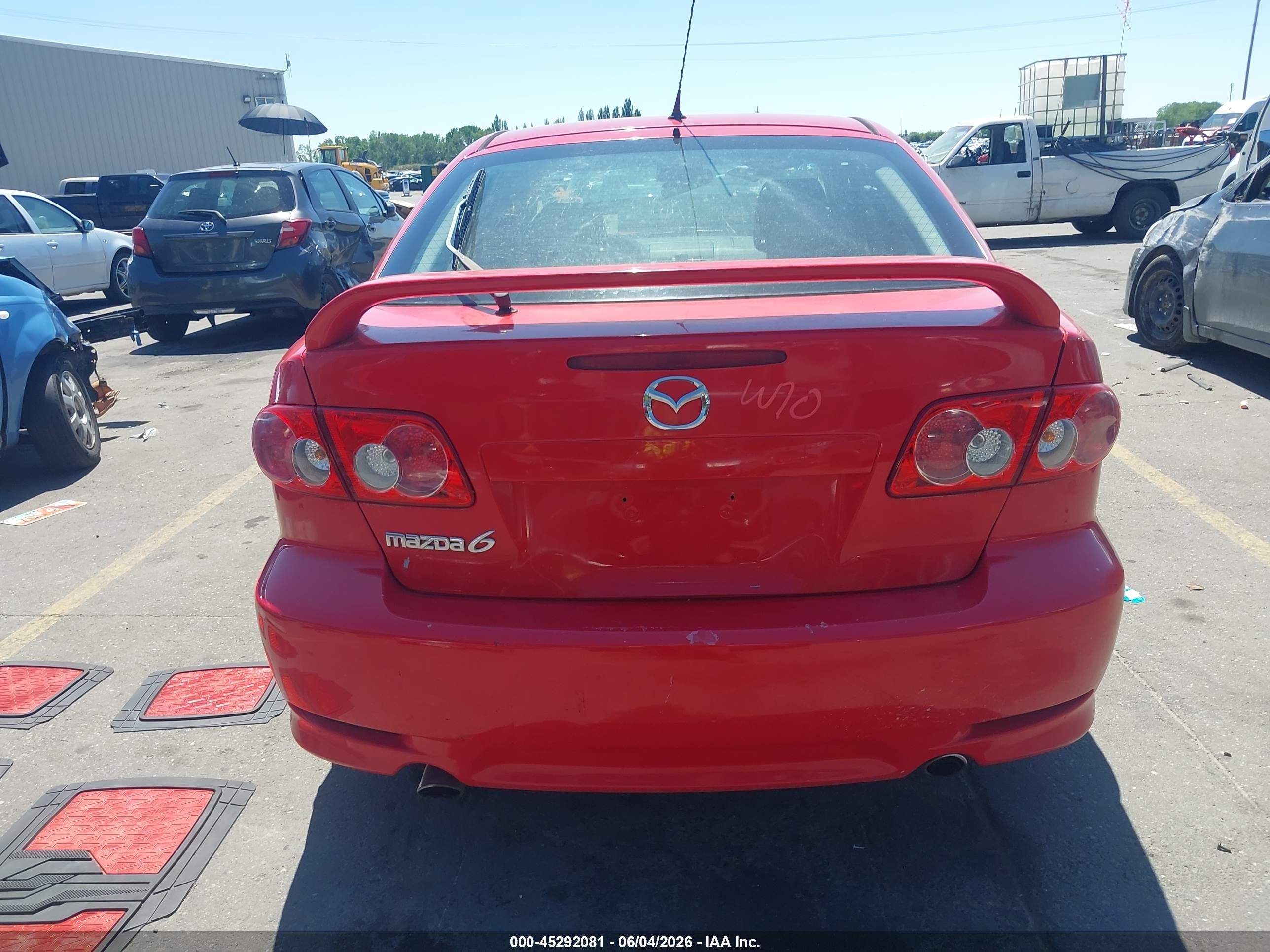 2004 Mazda Mazda6 I Red vin: 1YVFP84C545N80308