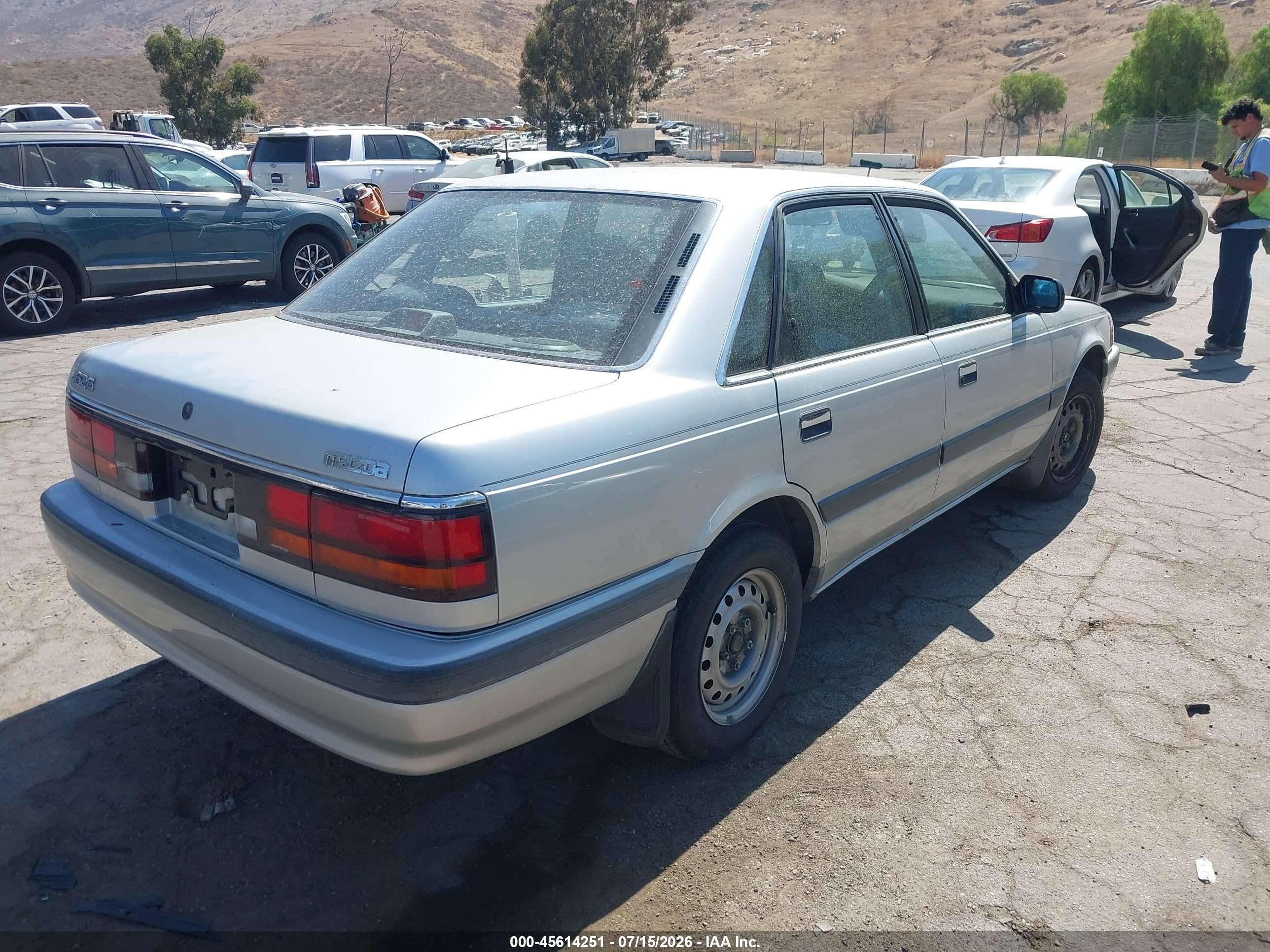 1991 Mazda 626 Dx/lx Silver vin: 1YVGD22B2M5119670