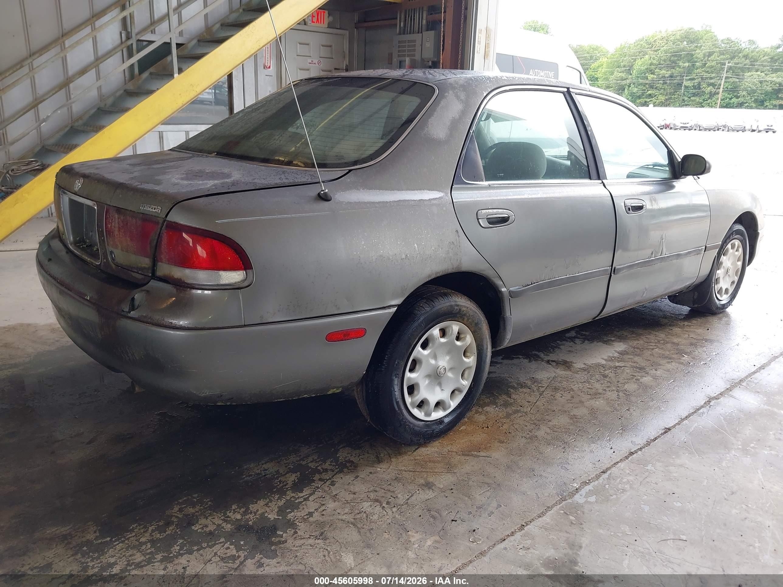 1996 Mazda 626 Dx/lx Серый vin: 1YVGE22C3T5508533