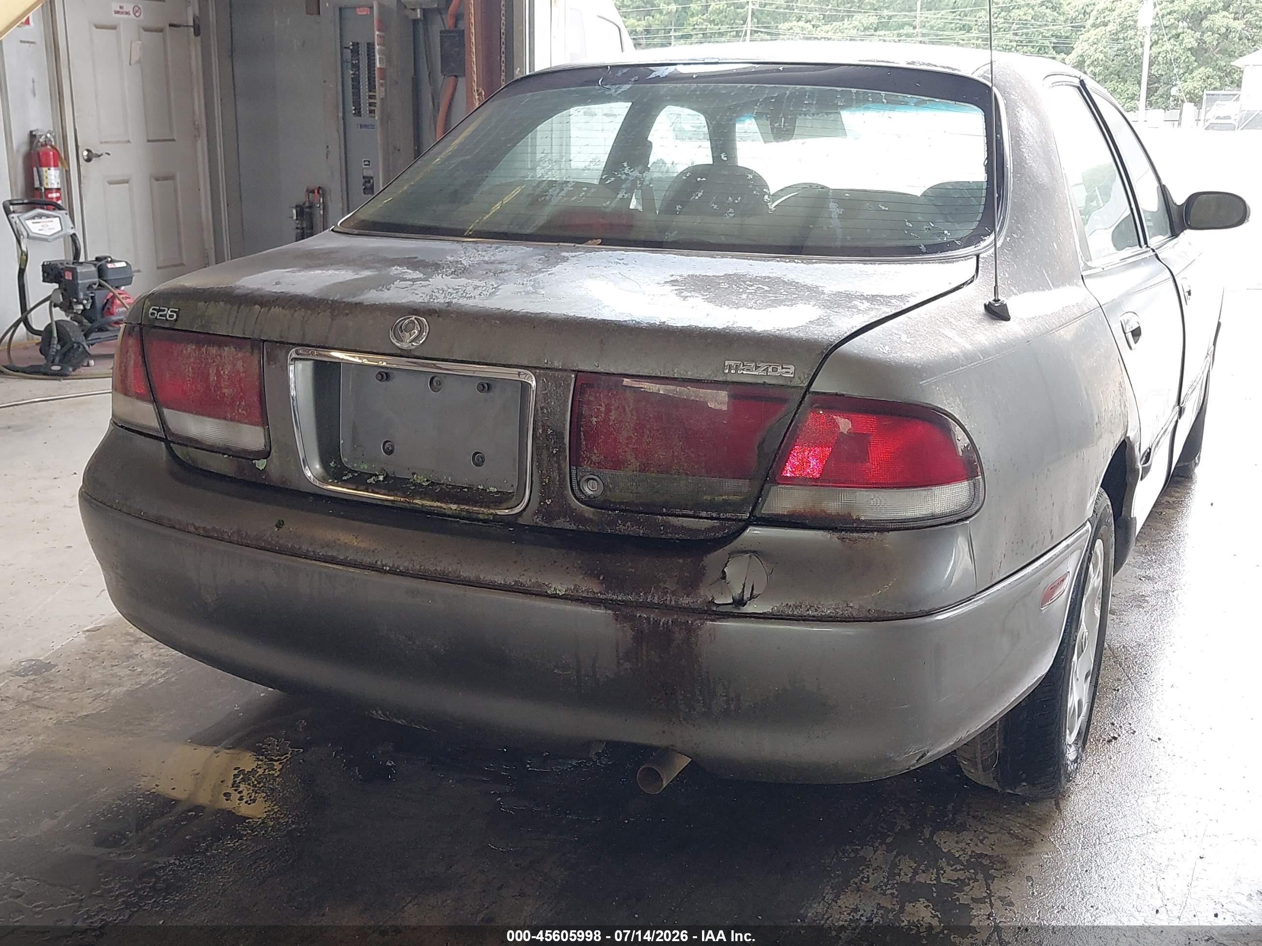 1996 Mazda 626 Dx/lx Серый vin: 1YVGE22C3T5508533