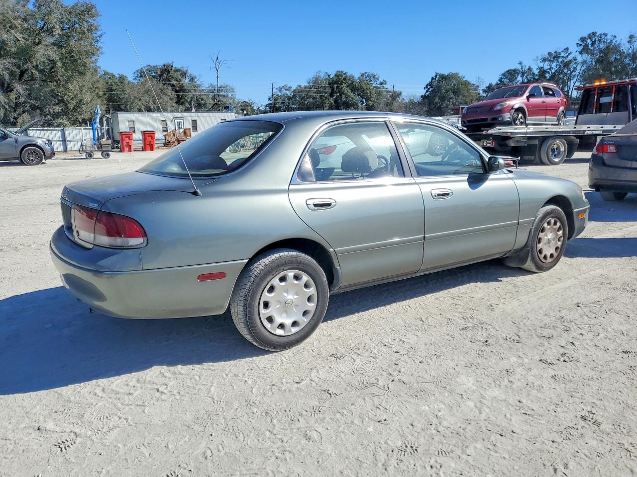 1996 Mazda 626 Dx Tan vin: 1YVGE22C4T5505625