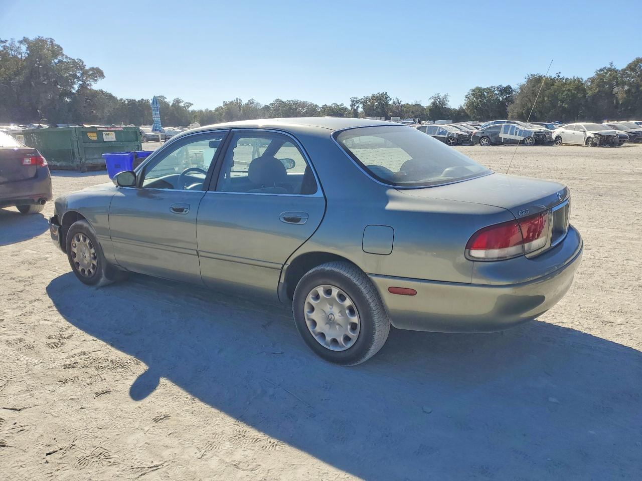 1996 Mazda 626 Dx Tan vin: 1YVGE22C4T5505625