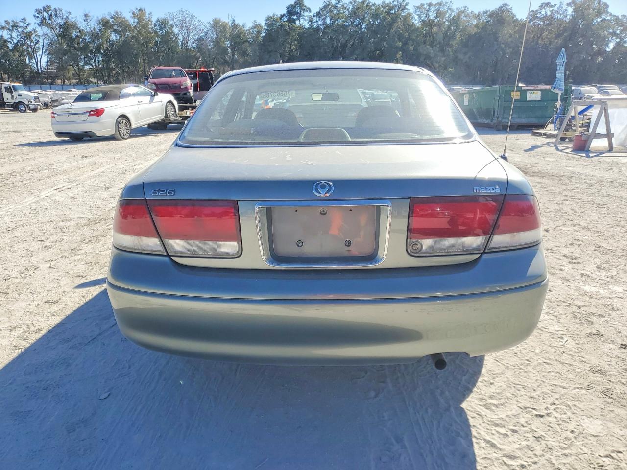1996 Mazda 626 Dx Tan vin: 1YVGE22C4T5505625