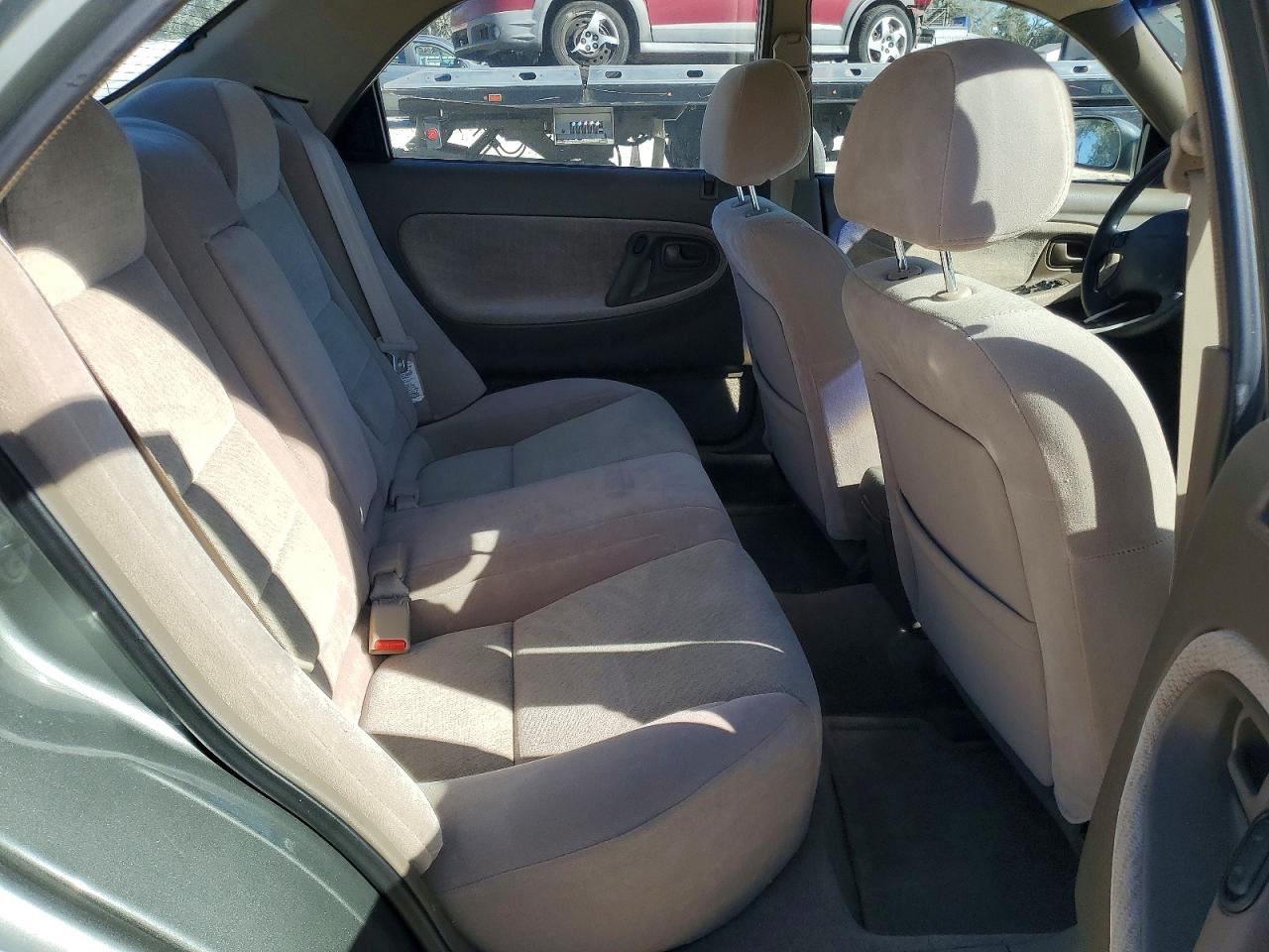1996 Mazda 626 Dx Tan vin: 1YVGE22C4T5505625