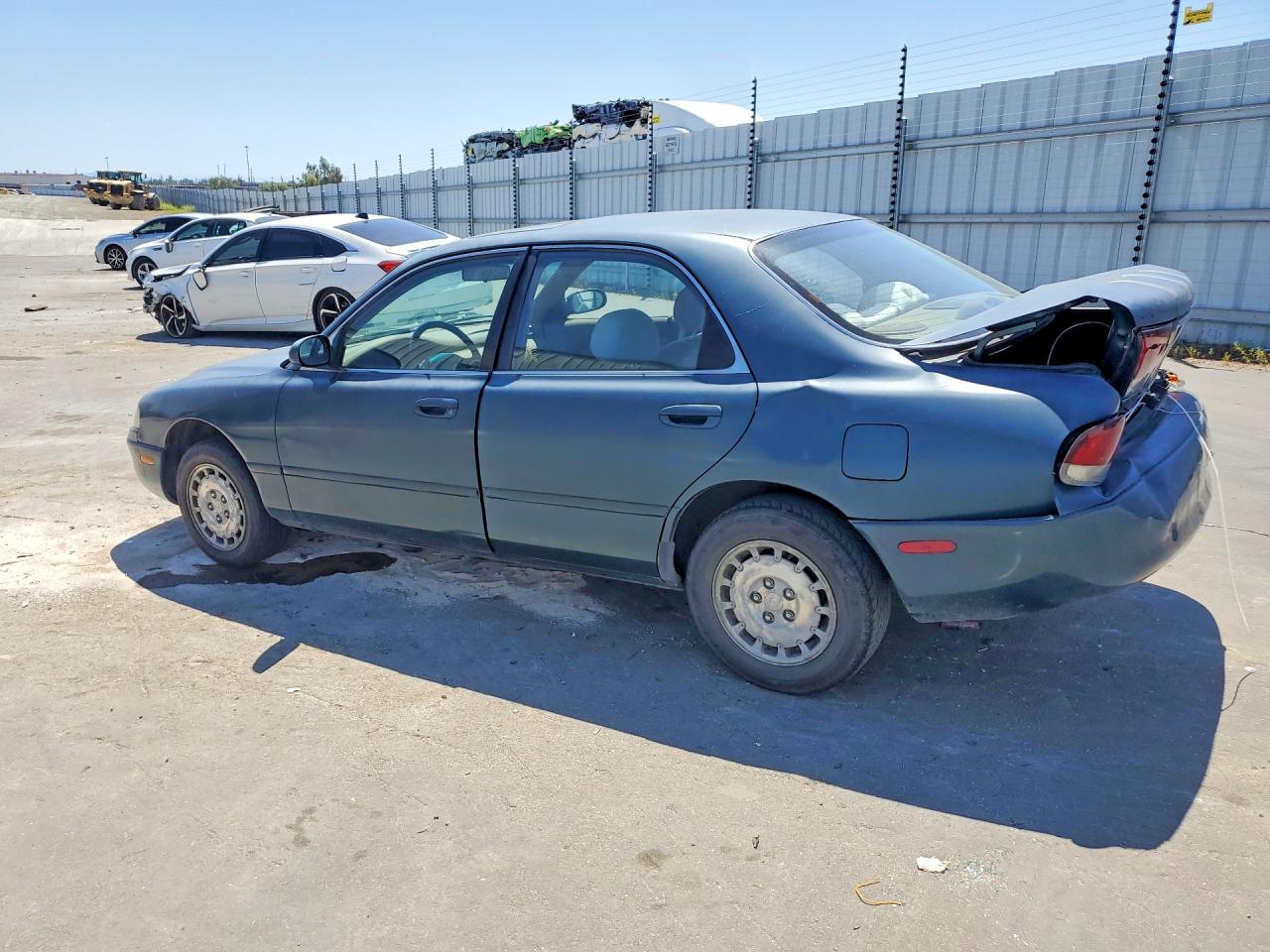 1996 Mazda 626 Dx Green vin: 1YVGE22C6T5541753