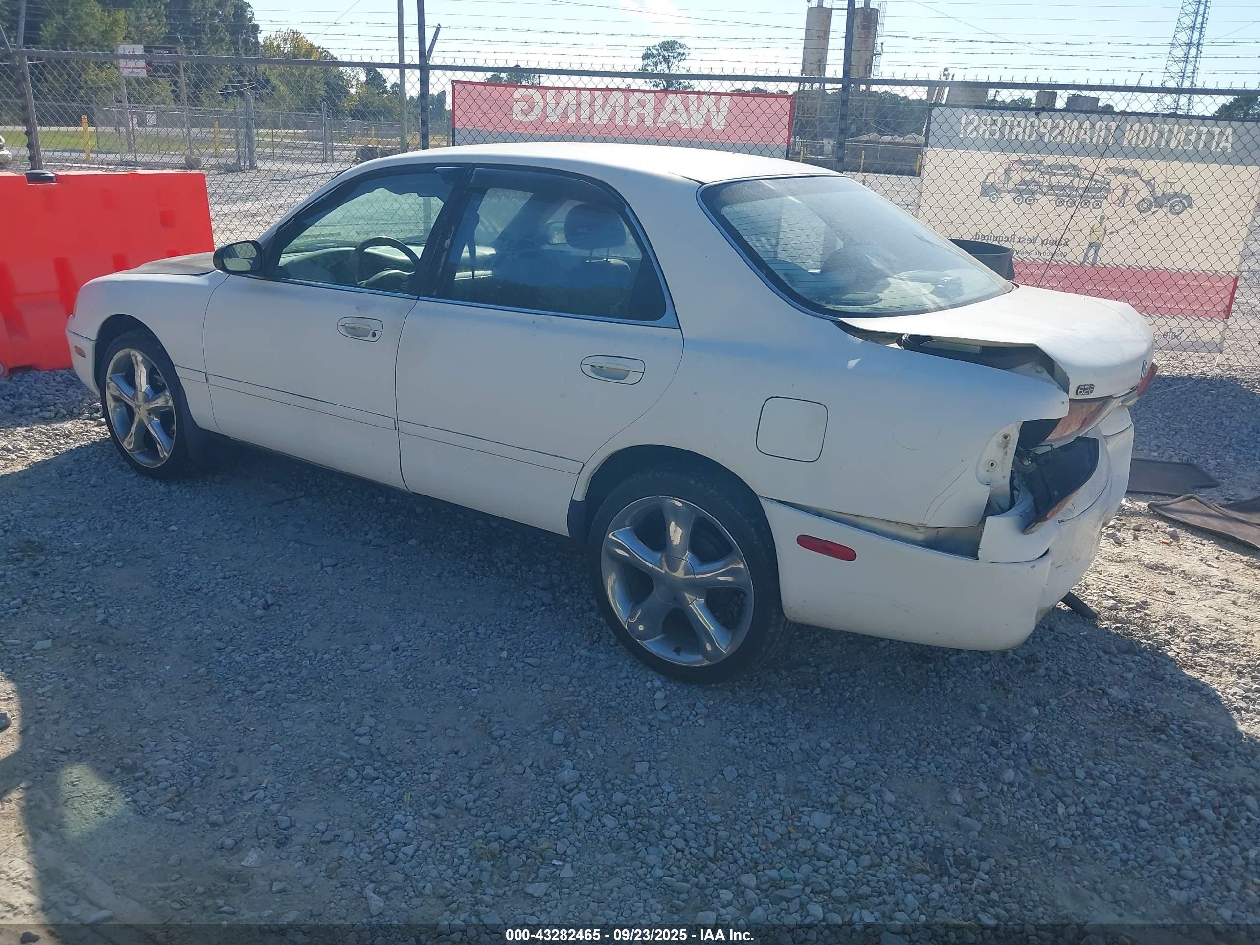1996 Mazda 626 Dx/lx White vin: 1YVGE22C7T5580058