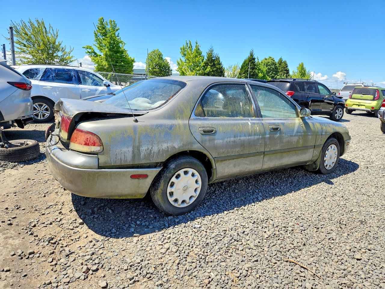 1996 Mazda 626 Dx Gray vin: 1YVGE22CXT5578269