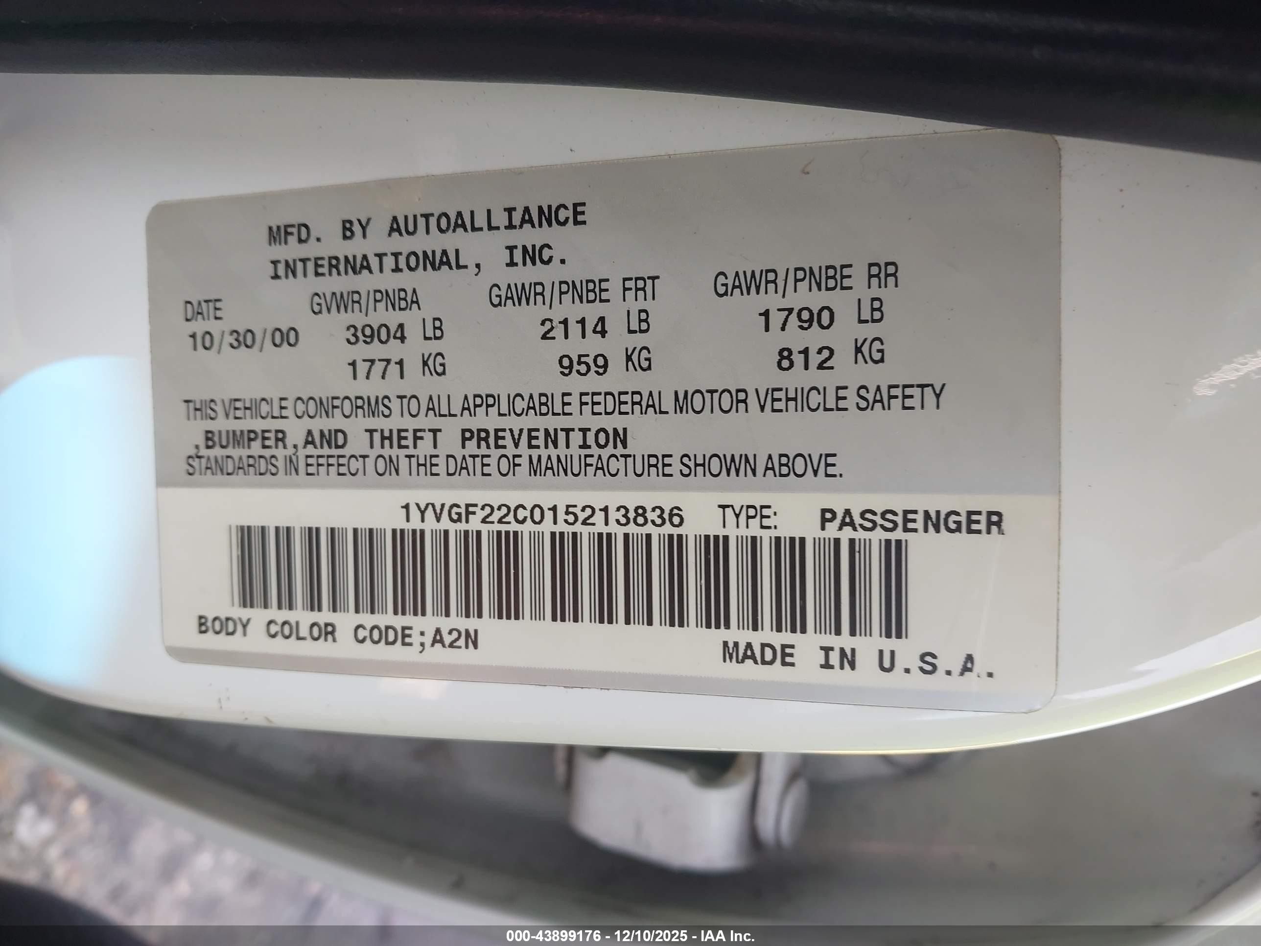 2001 Mazda 626 Es/lx White vin: 1YVGF22C015213836