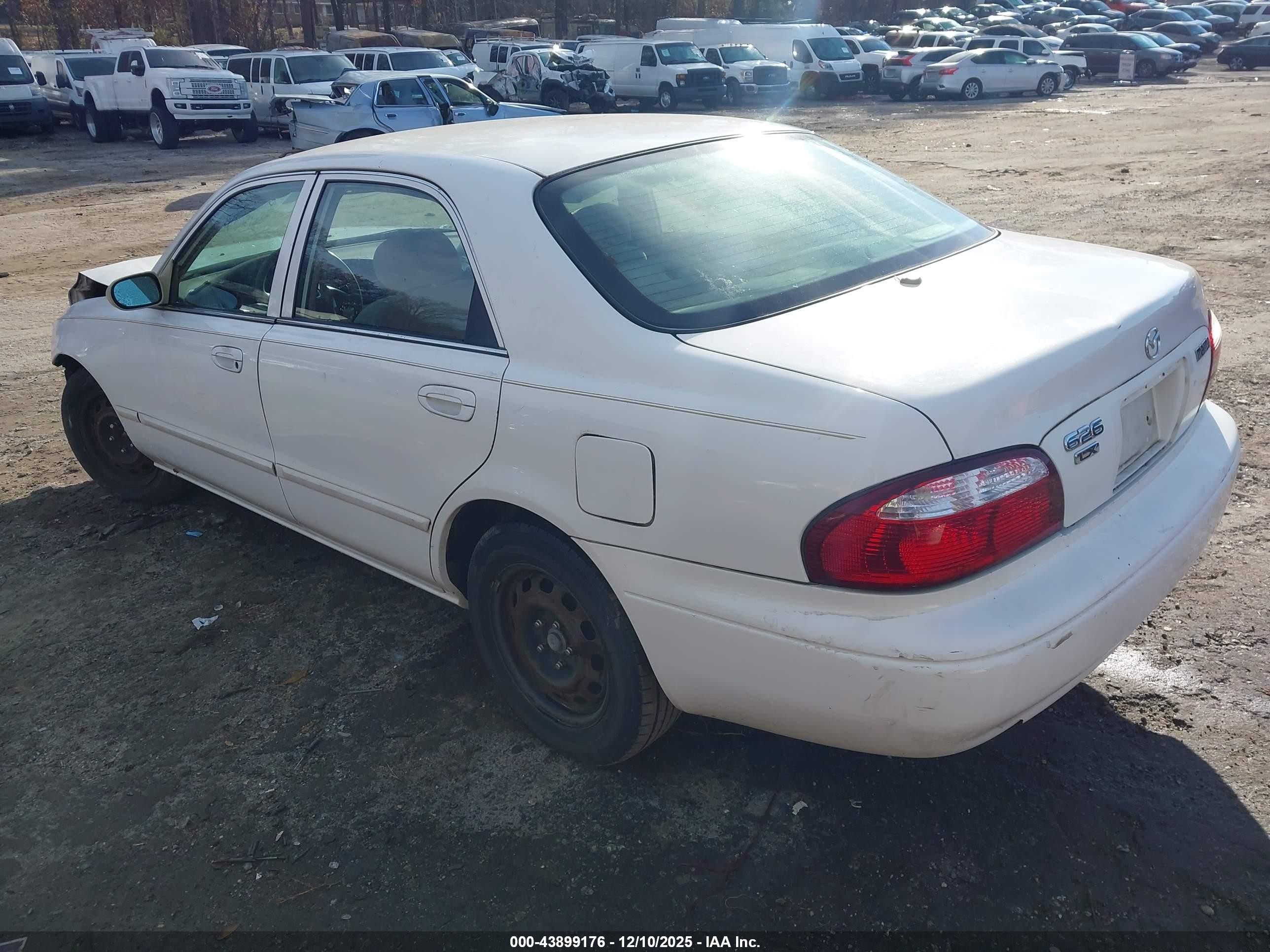 2001 Mazda 626 Es/lx White vin: 1YVGF22C015213836