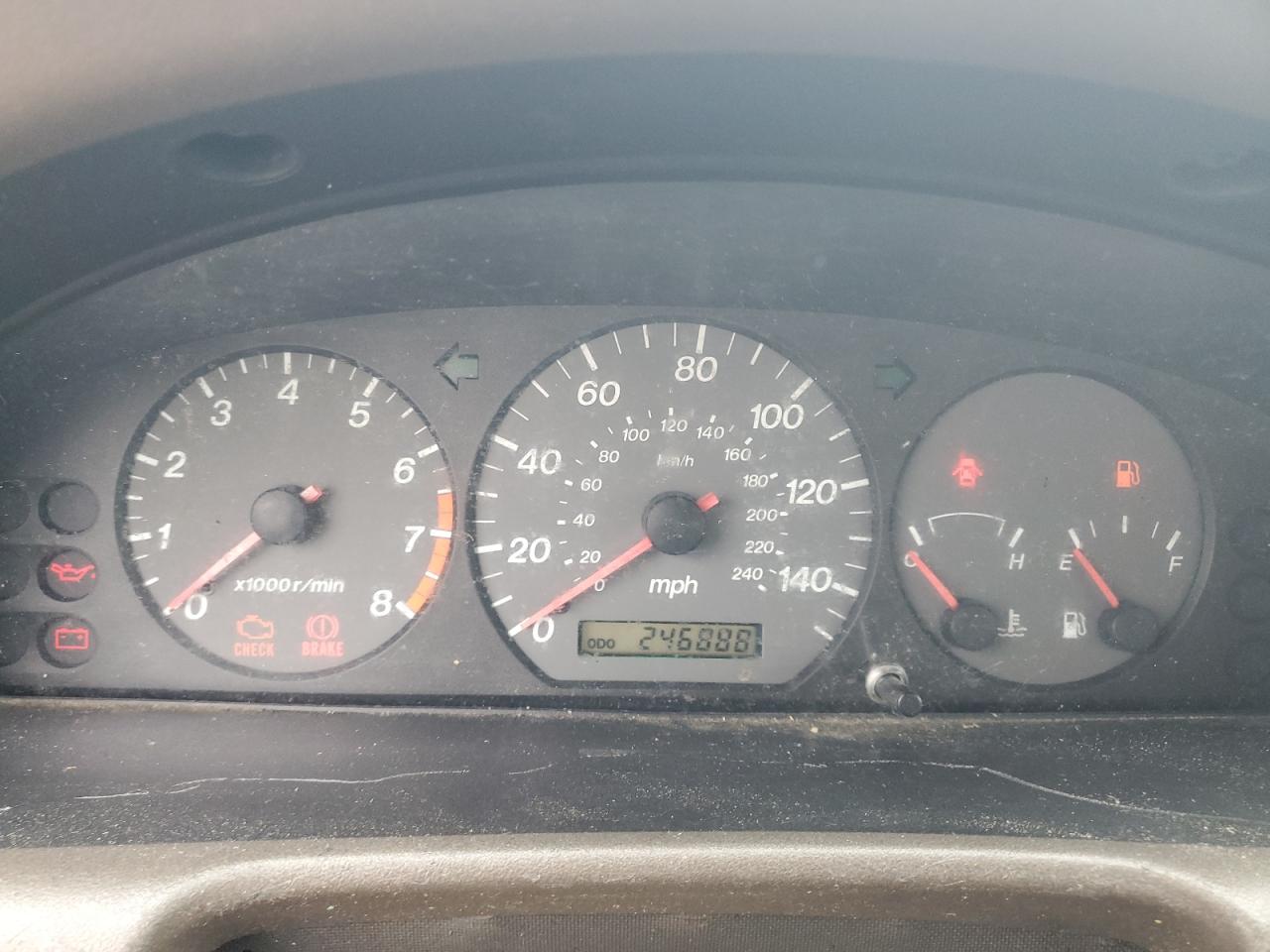 2001 Mazda 626 Es   Gold vin: 1YVGF22C015227879