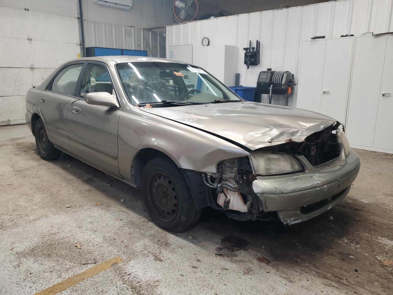1998 Mazda 626 Dx Gold vin: 1YVGF22C0W5769197