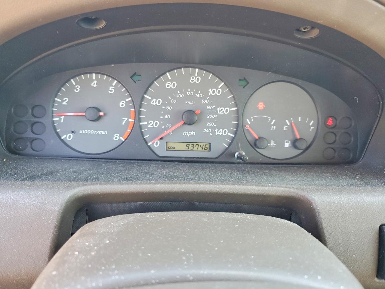 2001 Mazda 626 Es Burgundy vin: 1YVGF22C115233352